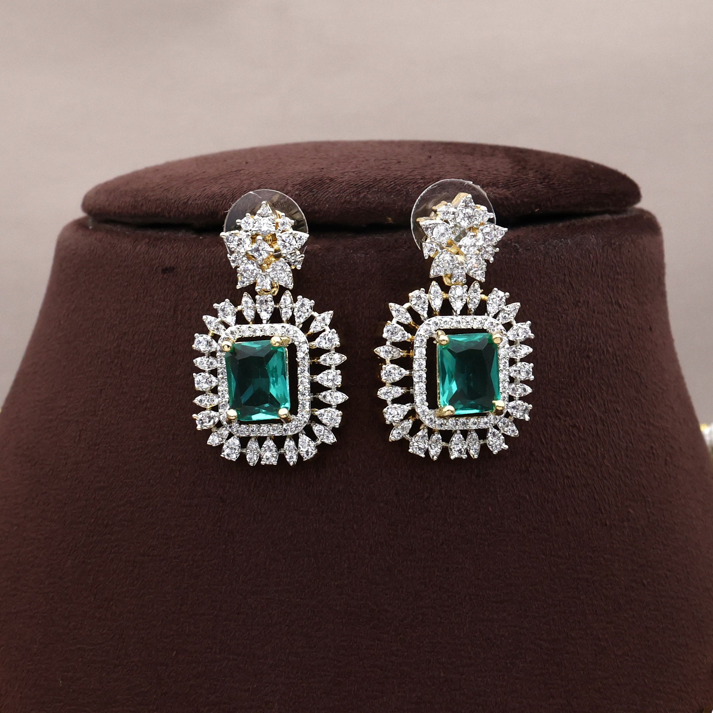 Diamond Look Rectangle Locket Necklace Set