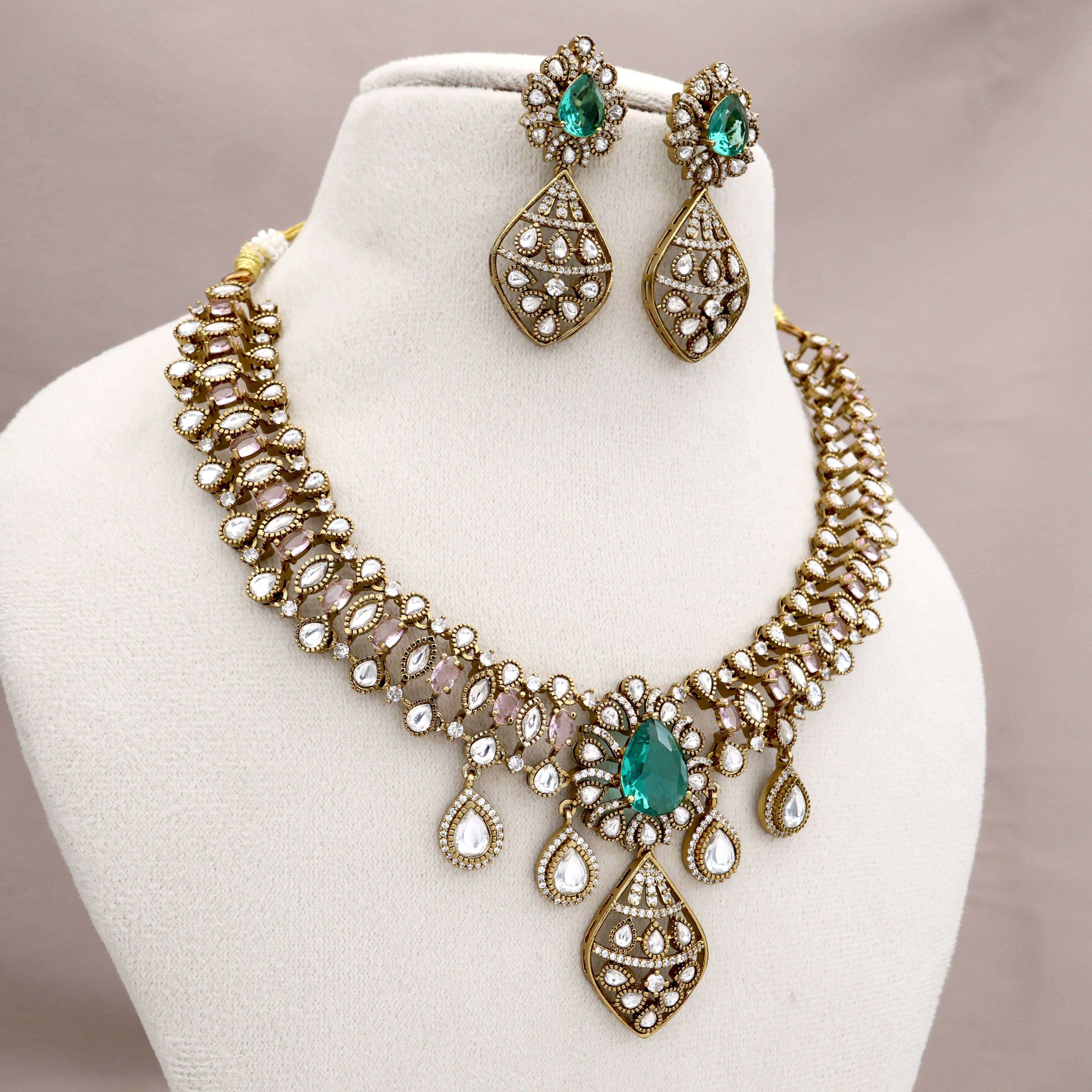 Diamond Look Victorian Bridal Necklace Set - Emerald Blue