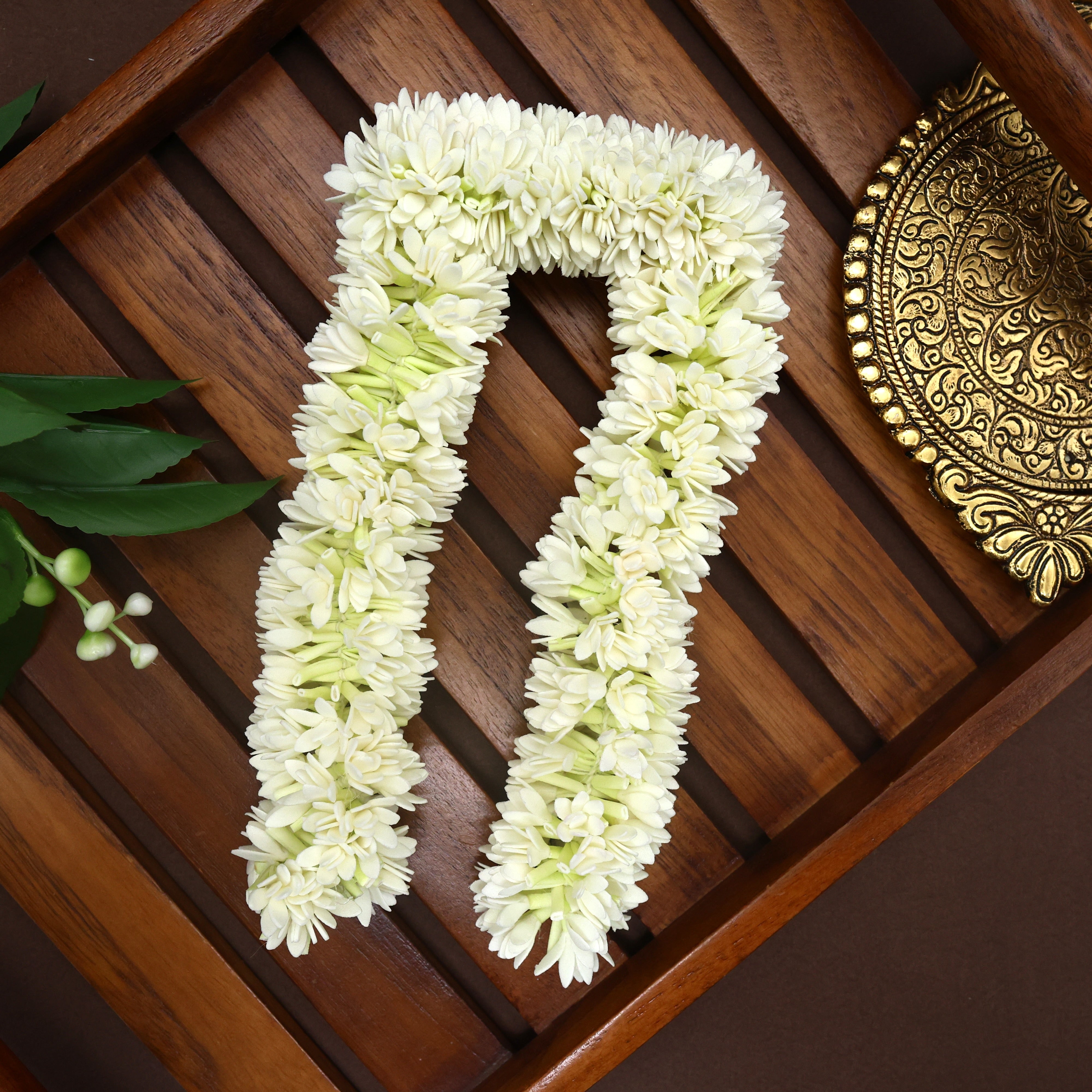 Very Easy to Wear Real Looking Reusable Foam Bloomed Mulla Poo with French Barrette Clip