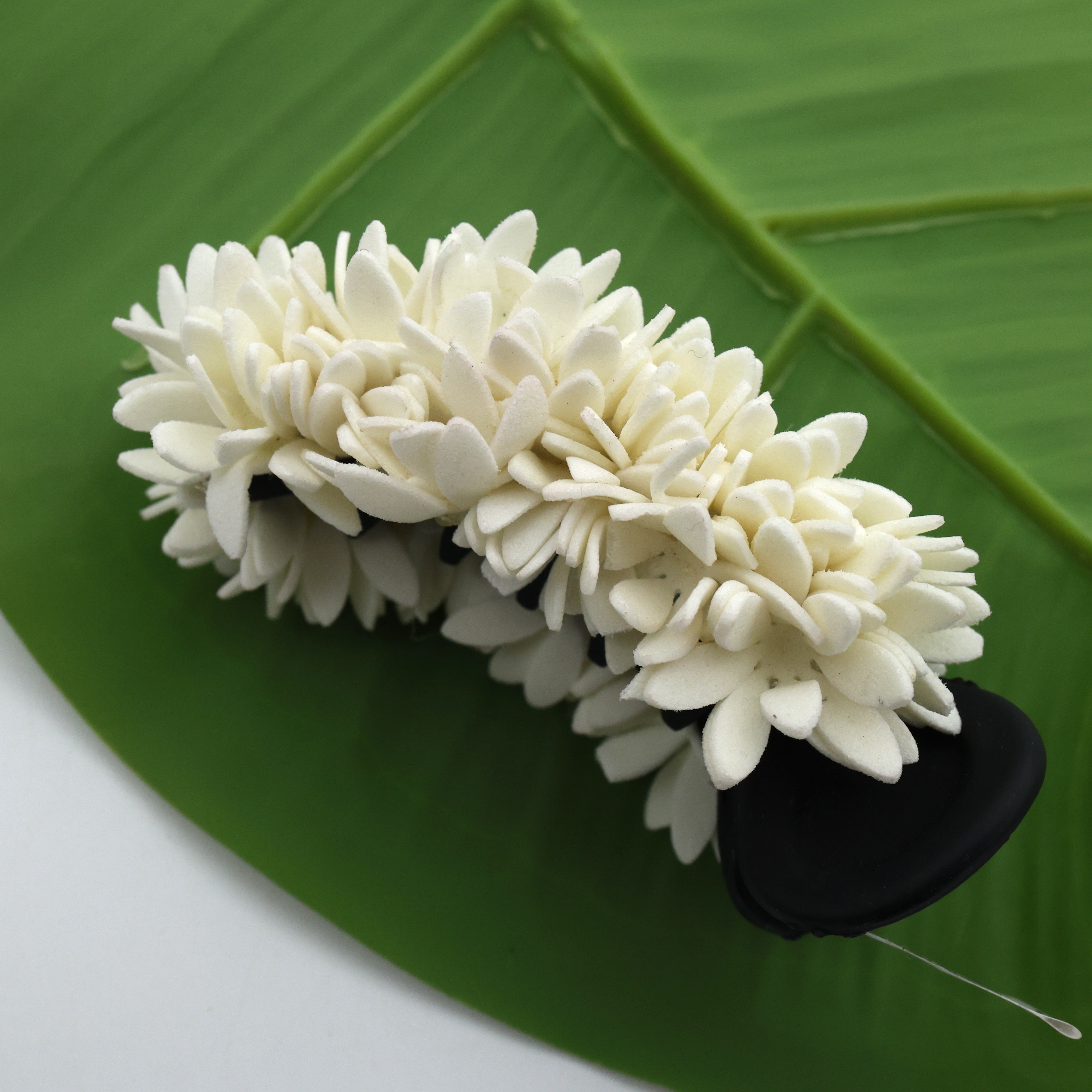 Handmade Foam Mullai Poo Banana Hair Clip