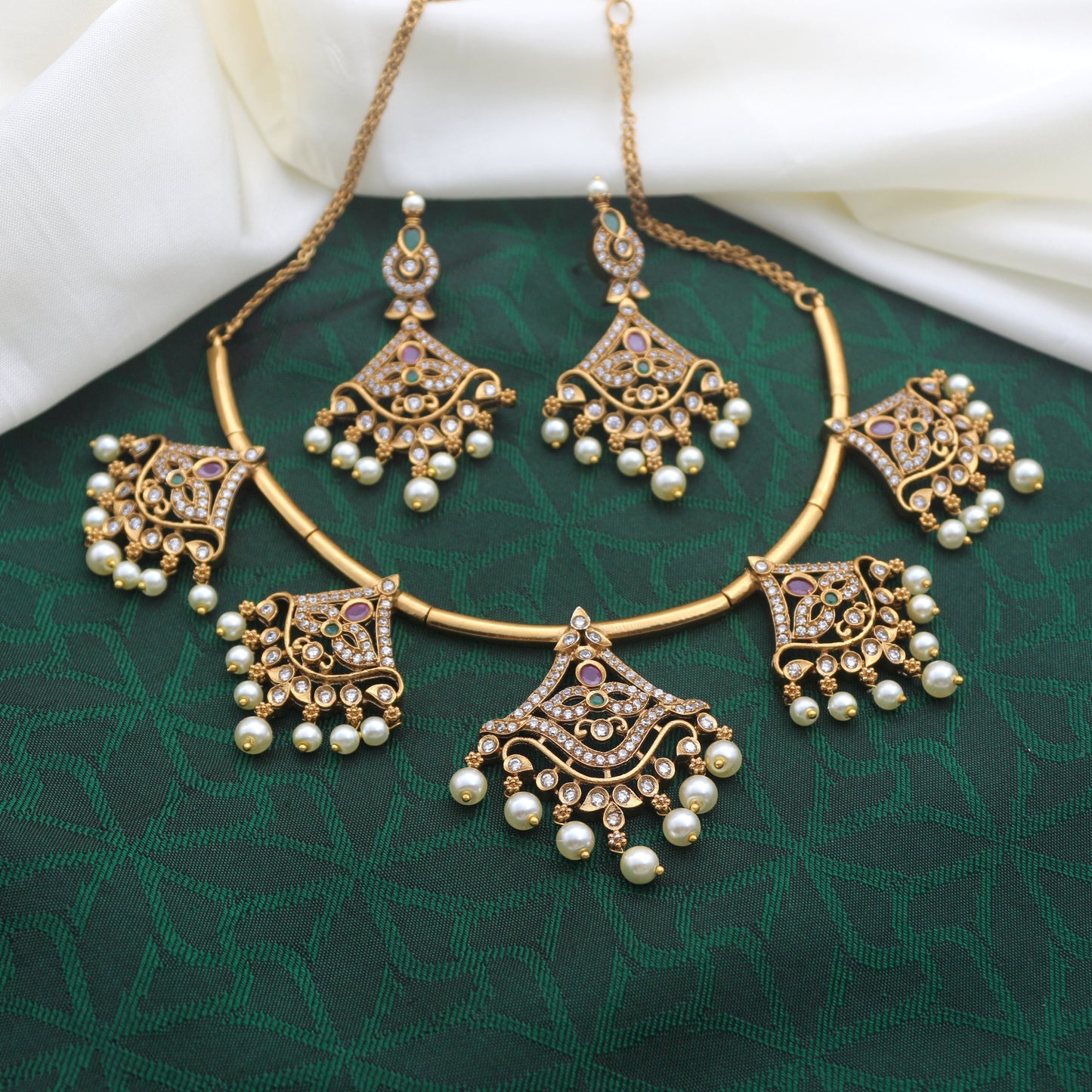 Antique Matte AD Designer Hasli Necklace Set