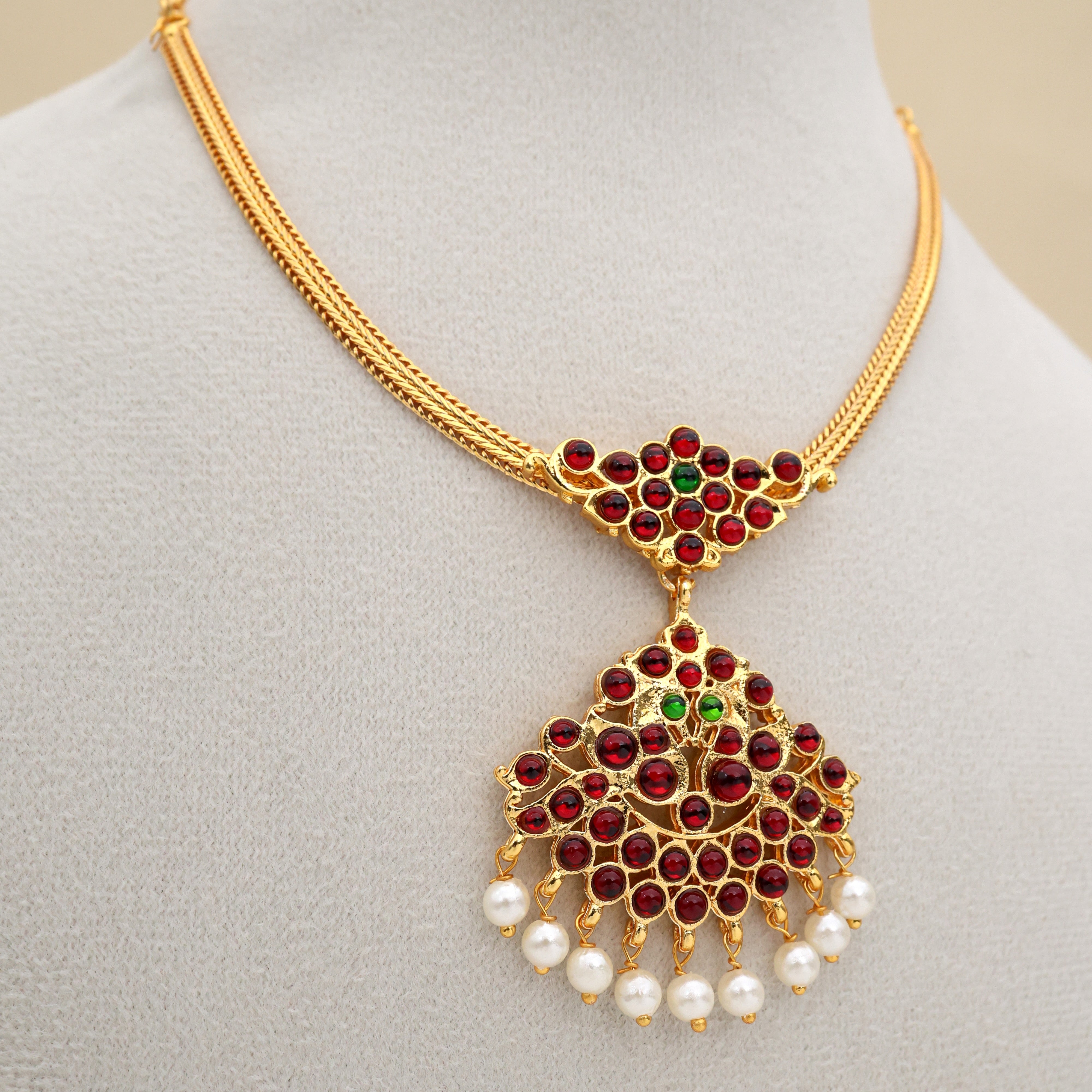 Gold Tone Temple Kemp Rettapakshi Attigai Necklace