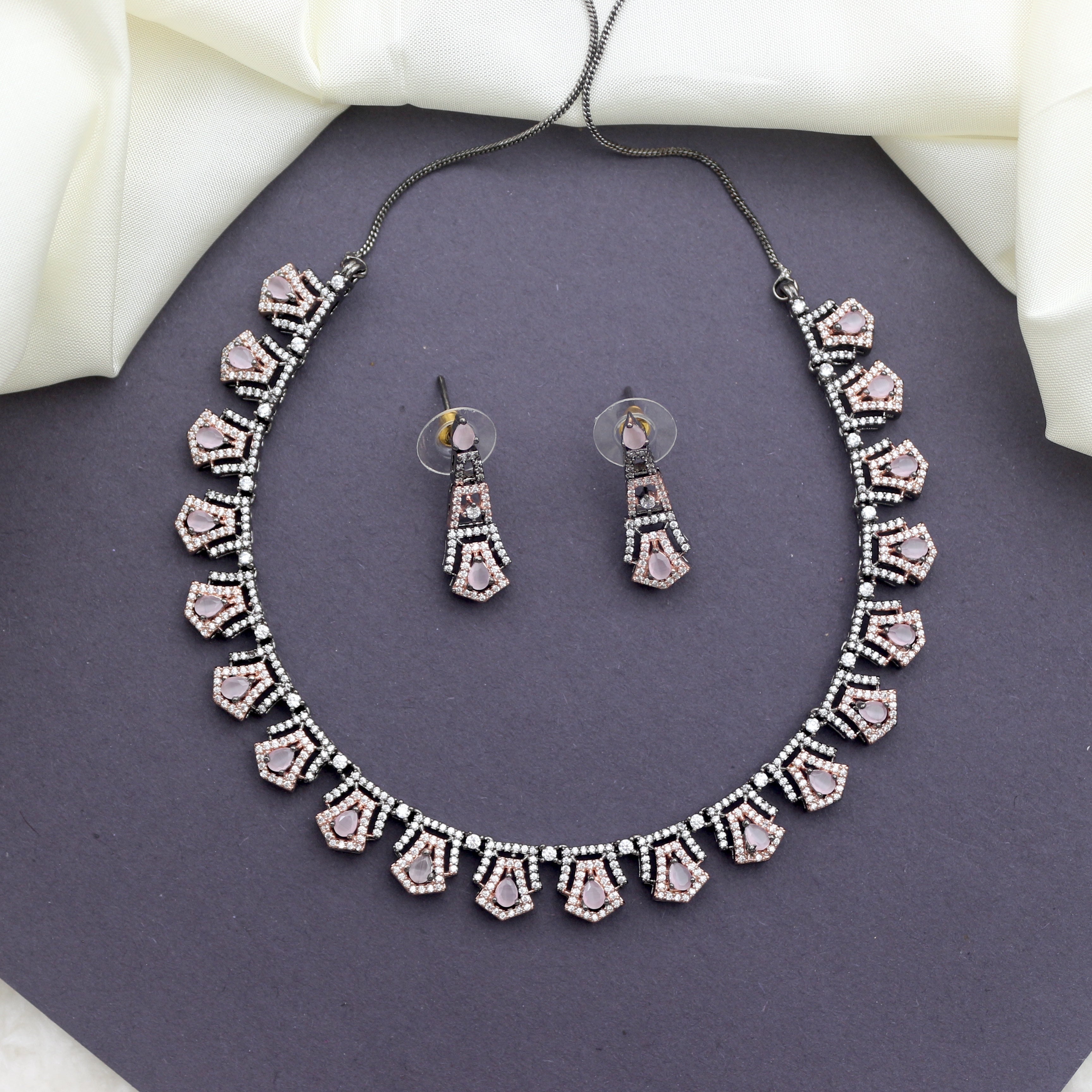 Cute & Lightweight Black Rose AD Necklace Set