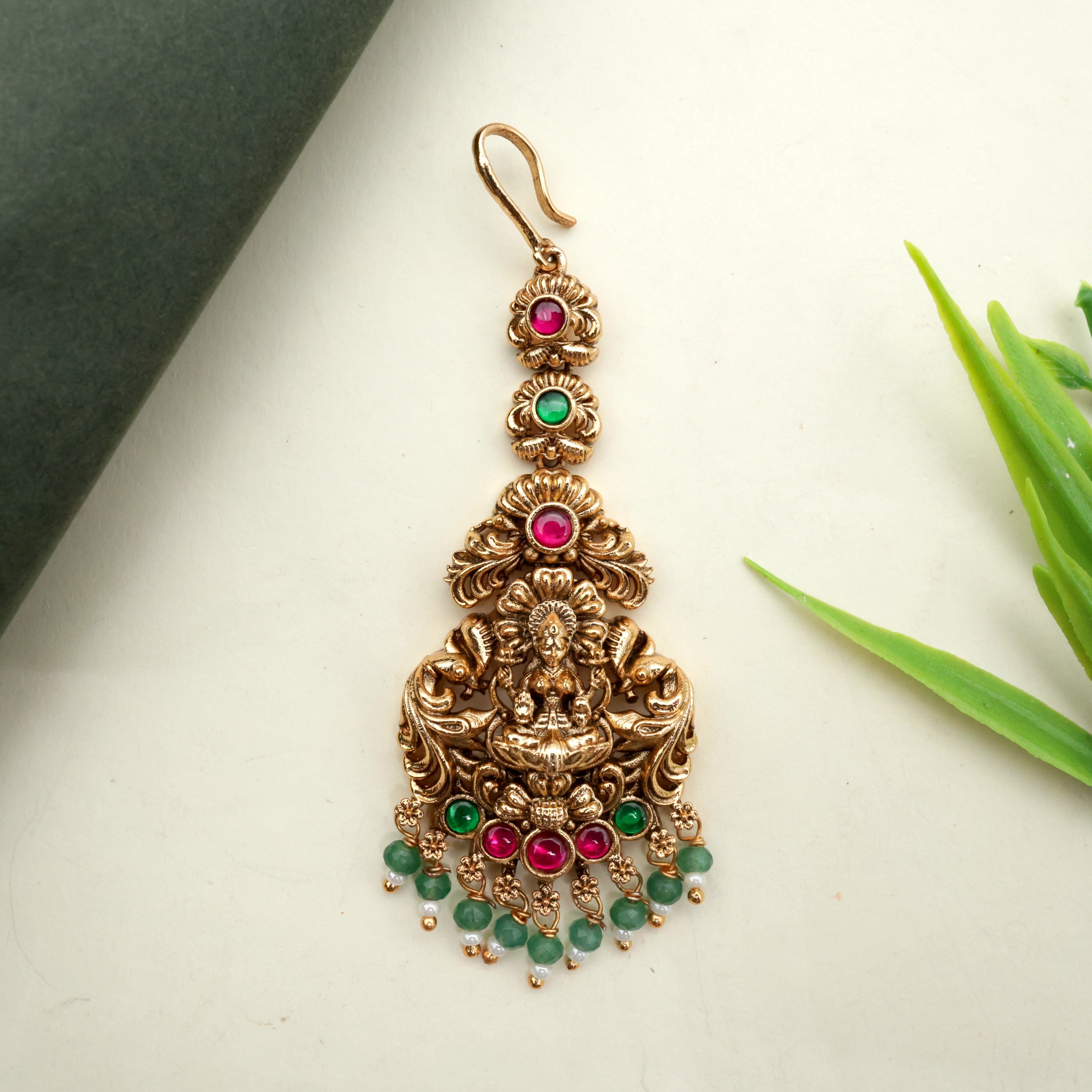 Antique Nagas Jadau Kundan Lakshmi Bridal Short Maang Teeka With Mint Green Beads - Rani & Green