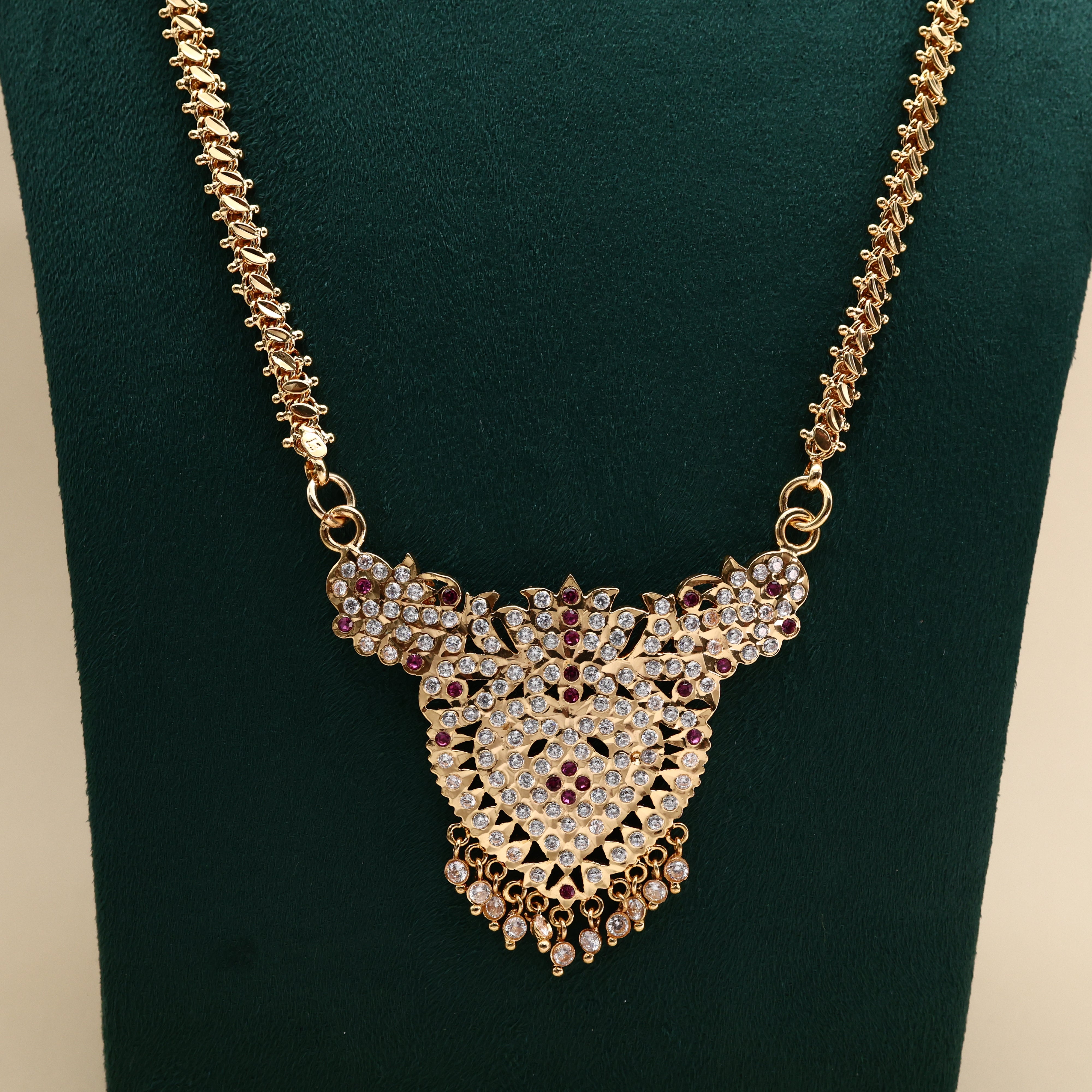 REAL GOLD TONE TRADITIONAL LOTUS PAKSHI BIG PENDANT CHAIN - 30 INCHES