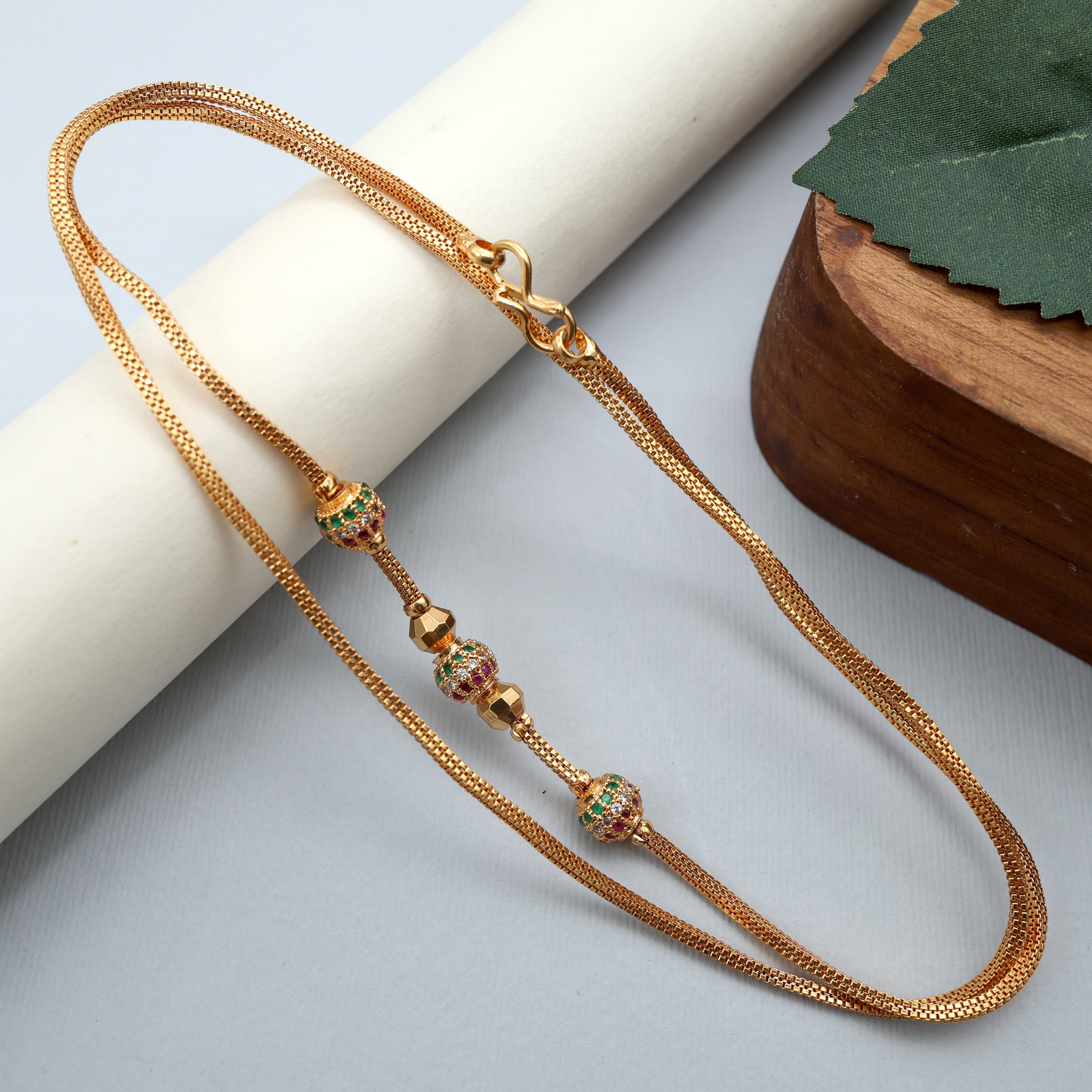 DIAMOND LOOK GOLD TONE 3 BALLS WITH GUNDU MUGAPPU/MOGAPPU CHAIN - MULTI