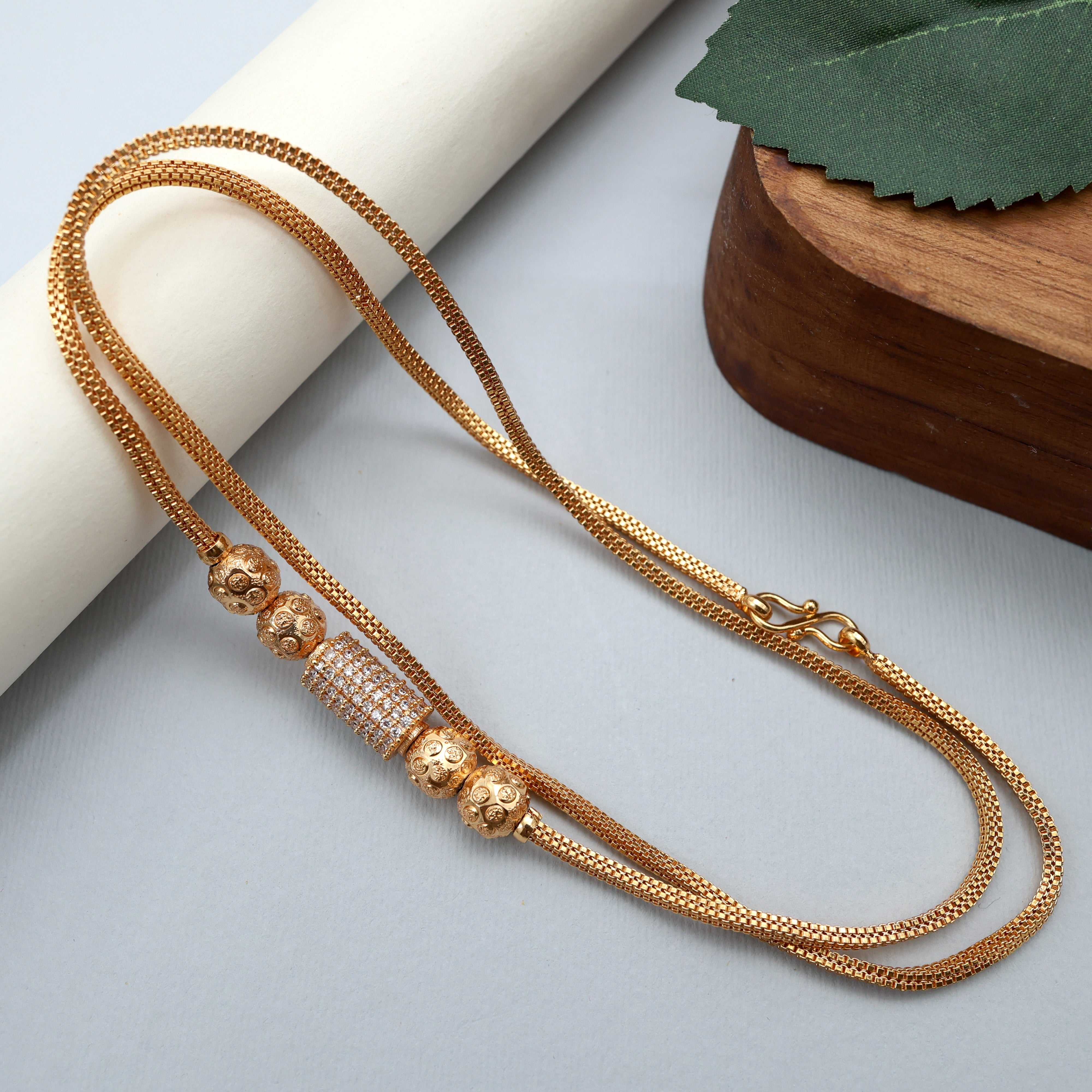 GOLD TONE BAR BALLS MUGAPPU/MOGAPPU CHAIN - WHITE