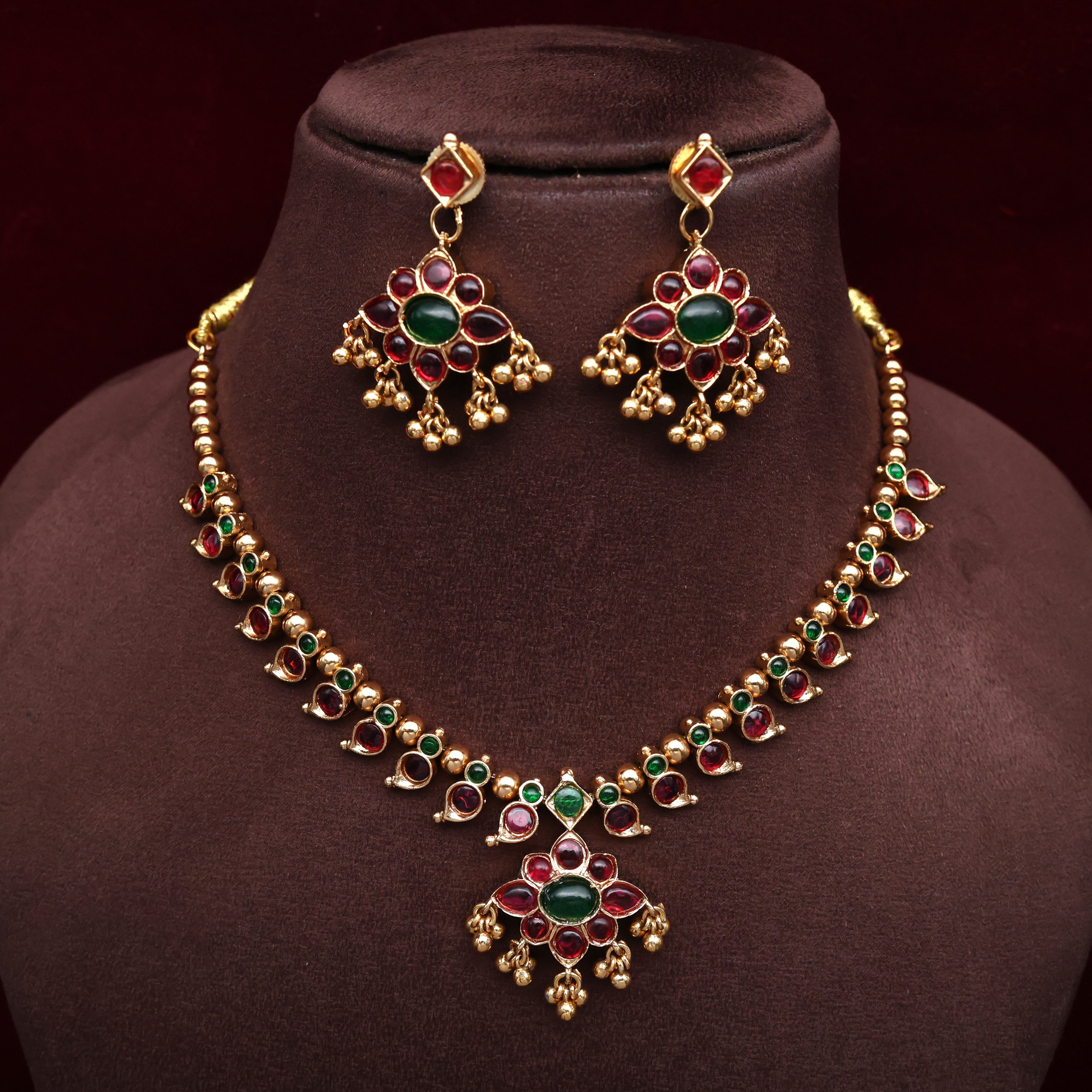 PREMIUM KEMP REVERSIBLE MANGO FLOWER PENDANT NECKLACE SET - RUBY & GREEN