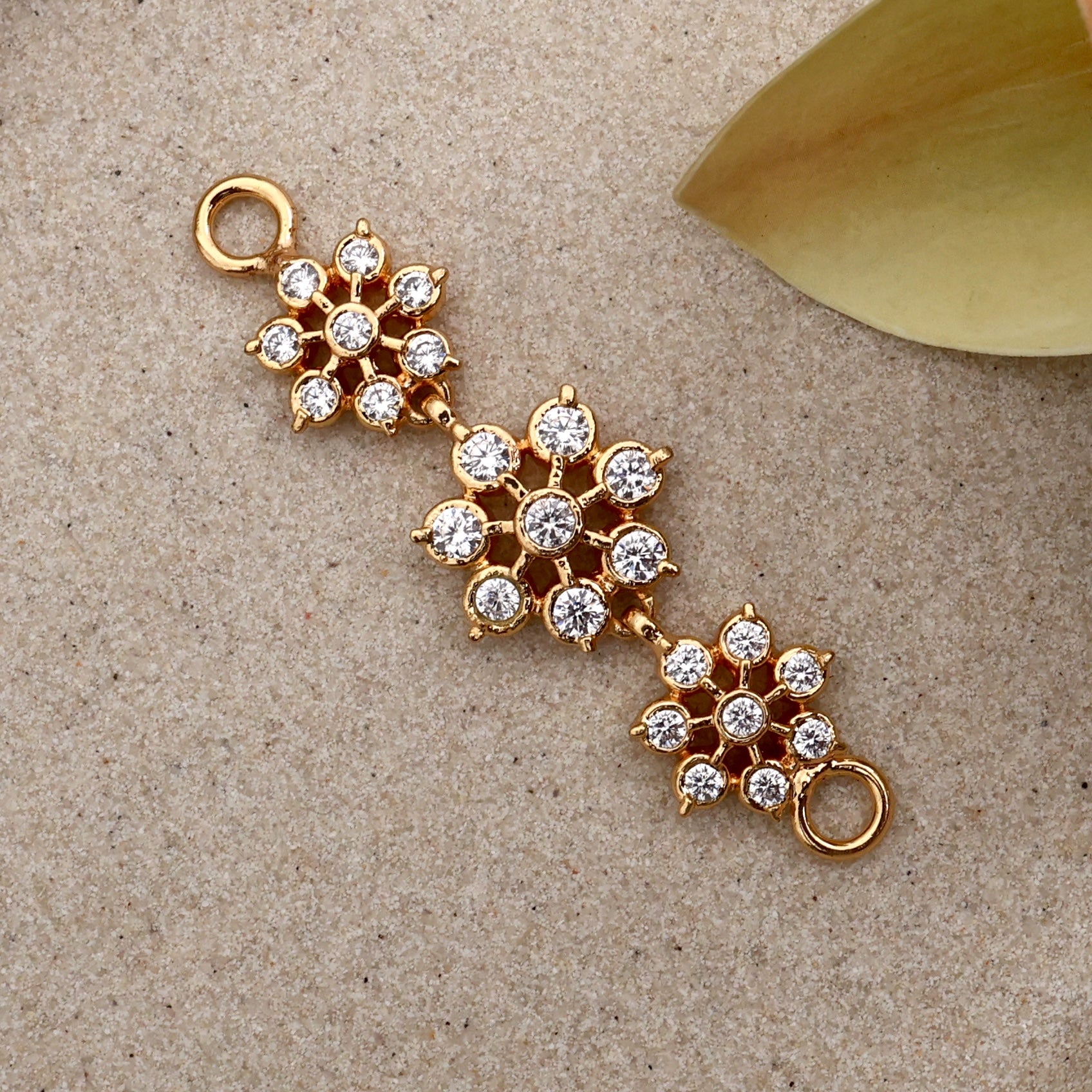 Diamond Look Micro Gold 8 Stone Flower Mogappu Pendant