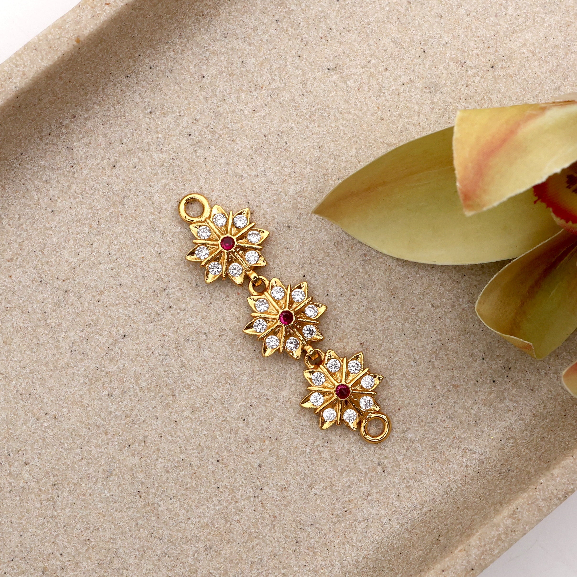 Diamond Look Micro Gold Pichi Poo Mogappu Pendant - White Red