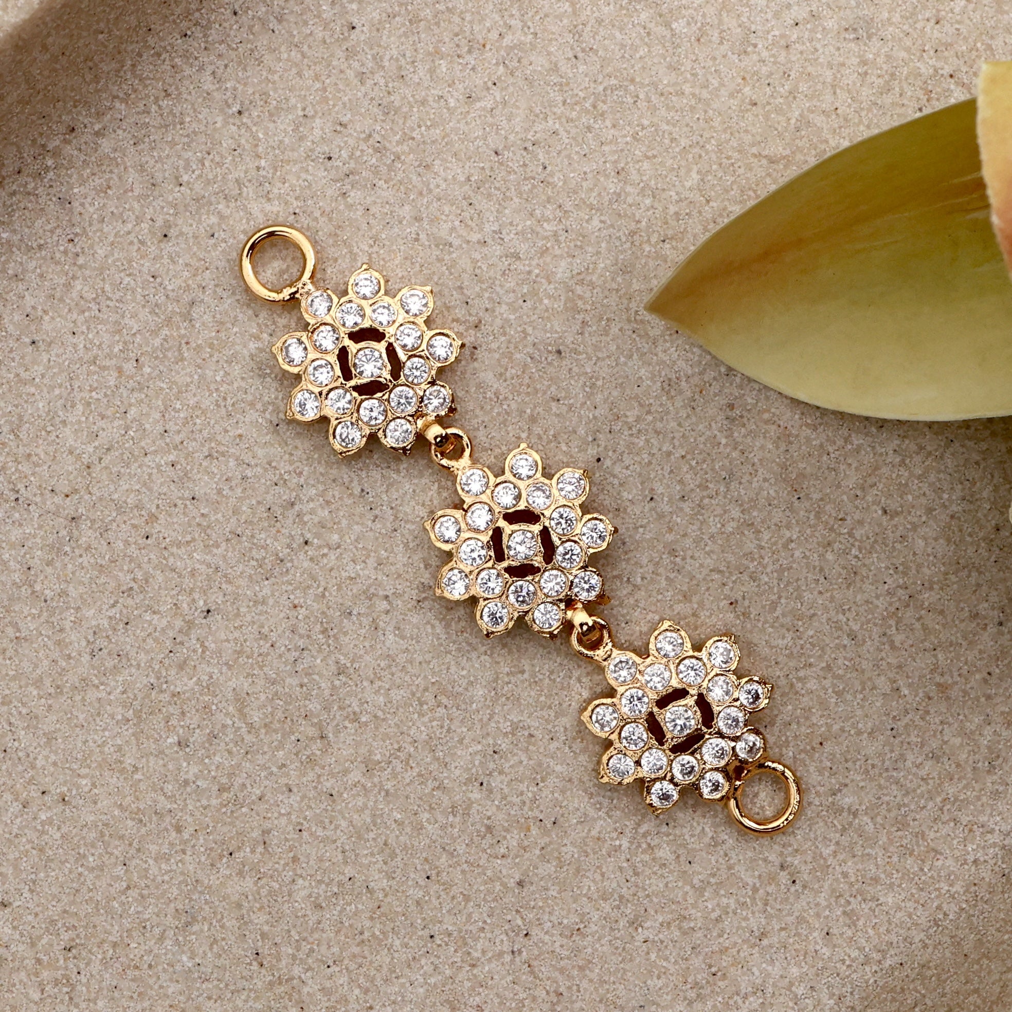 Diamond Look Micro Gold 3 Flowers Mogappu Pendant