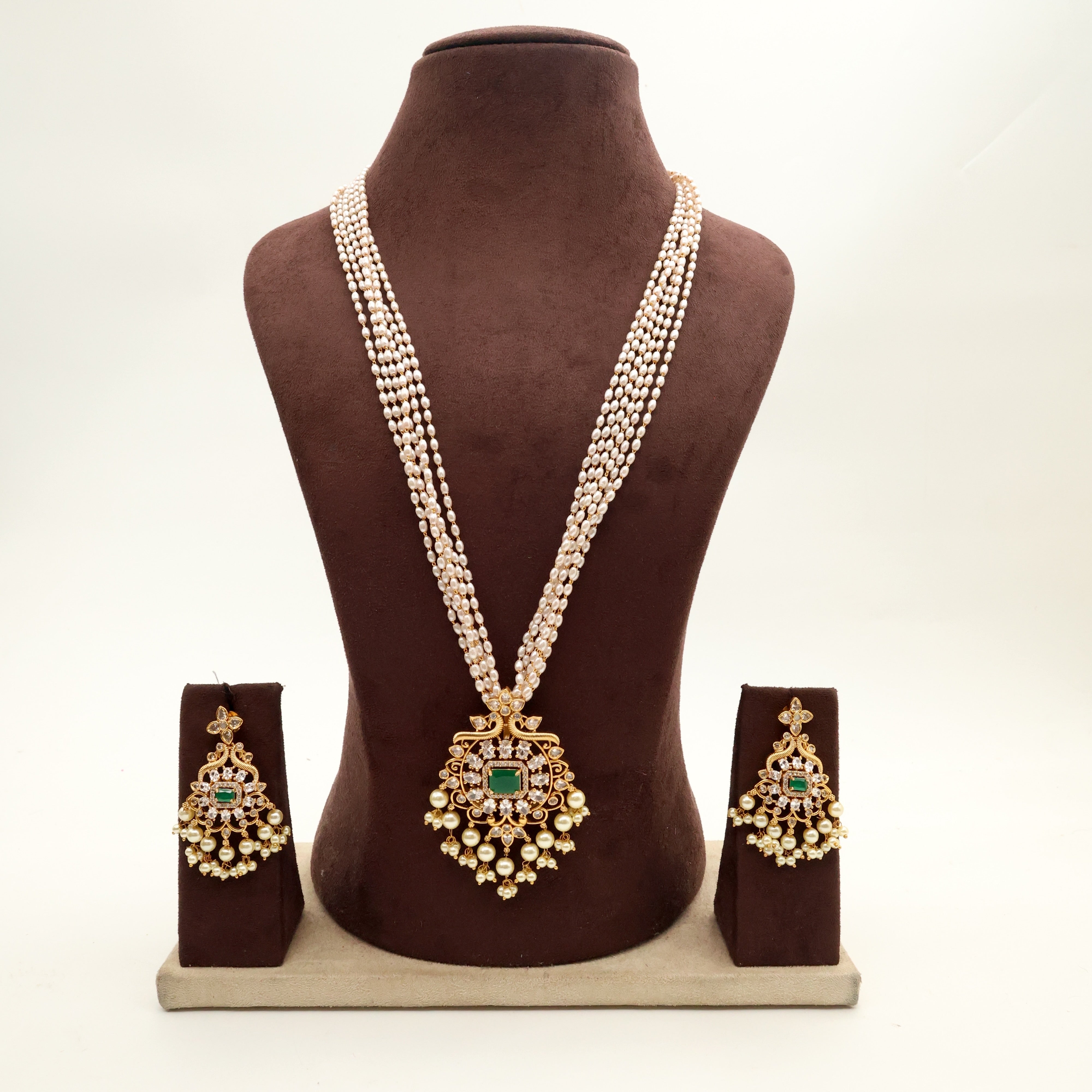 AD Rettapakshi Pendanr Rice Pearl Mid Length Mala