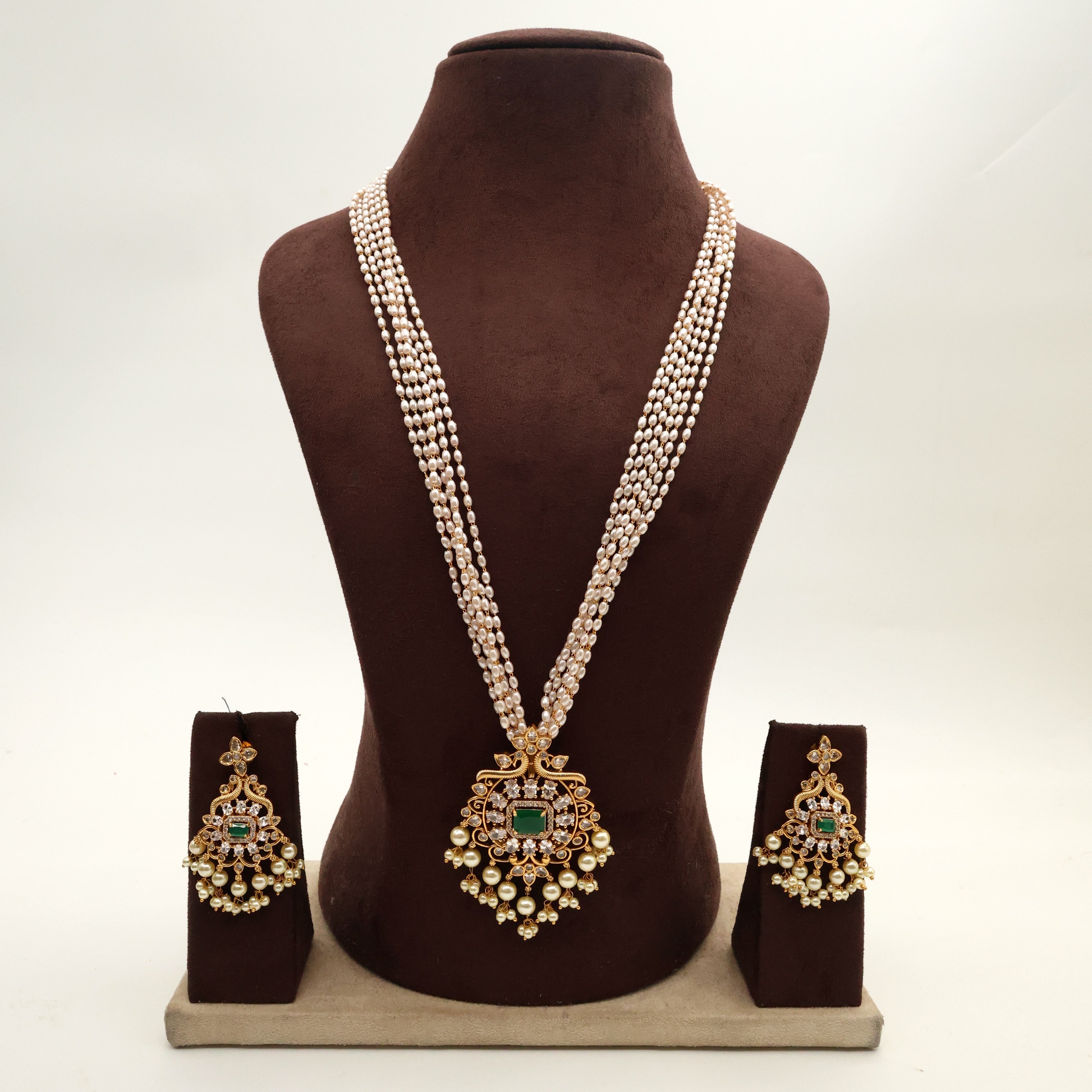 AD Rettapakshi Pendanr Rice Pearl Mid Length Mala