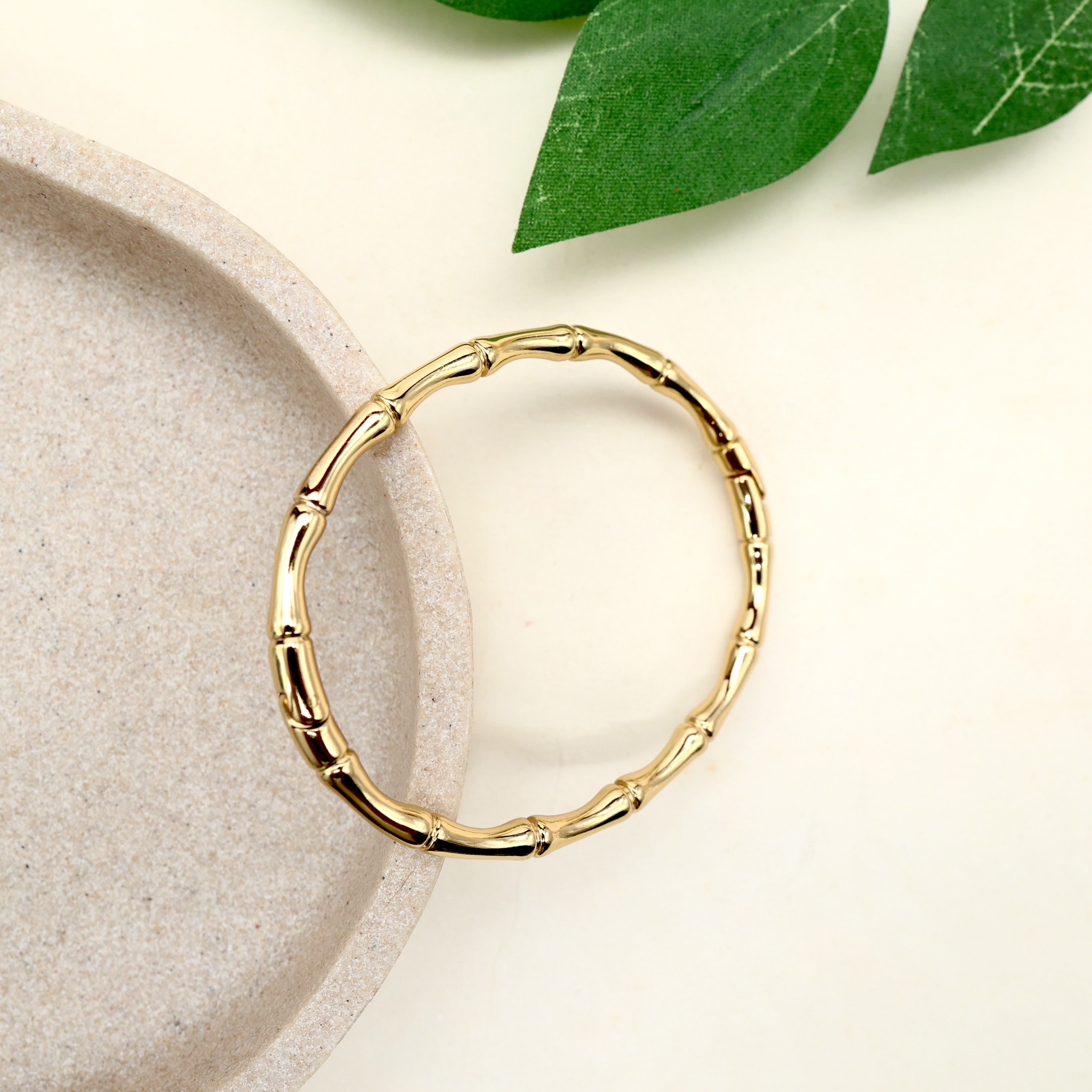 Anti Tarnish Gold Tone Bent Bar Cuts Openable Bracelet