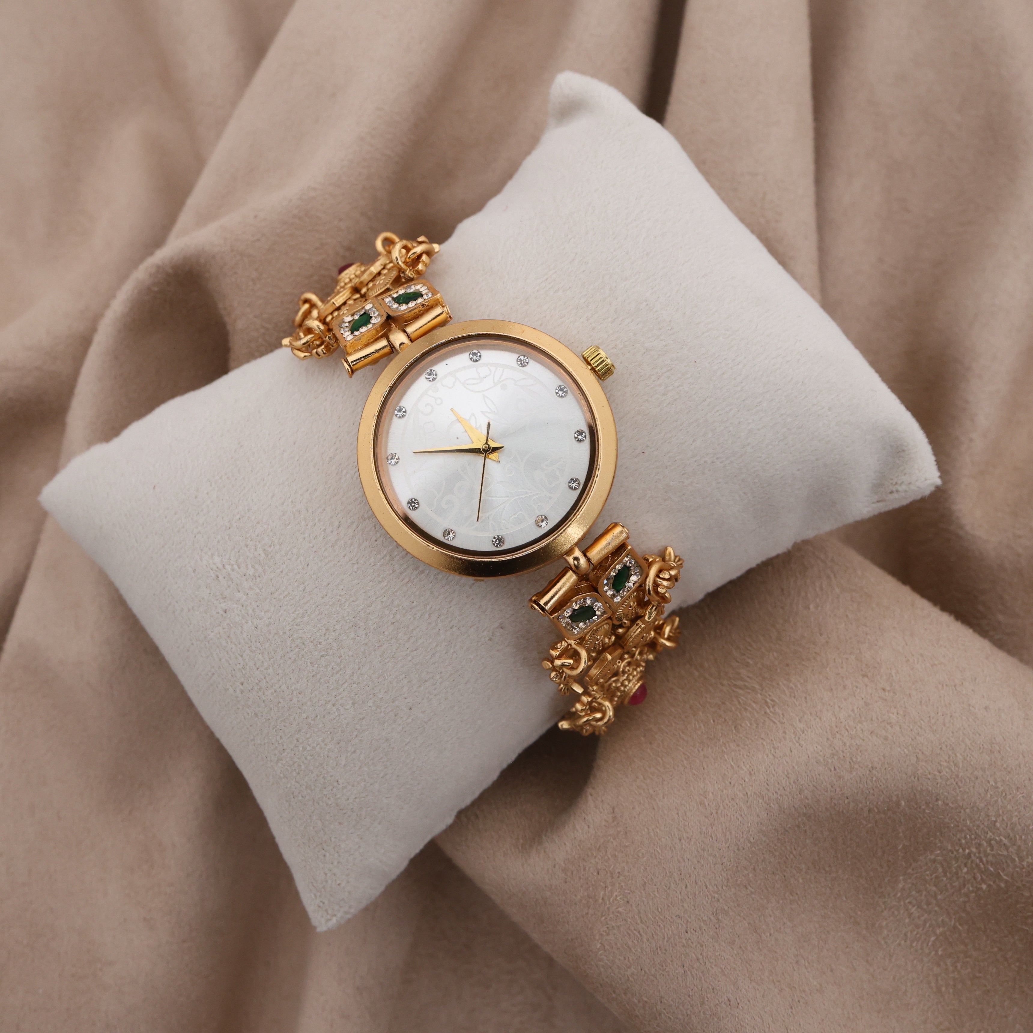 Gold Tone Rich Heritage Double Leaf Kemp Kundan Bracelet Watch