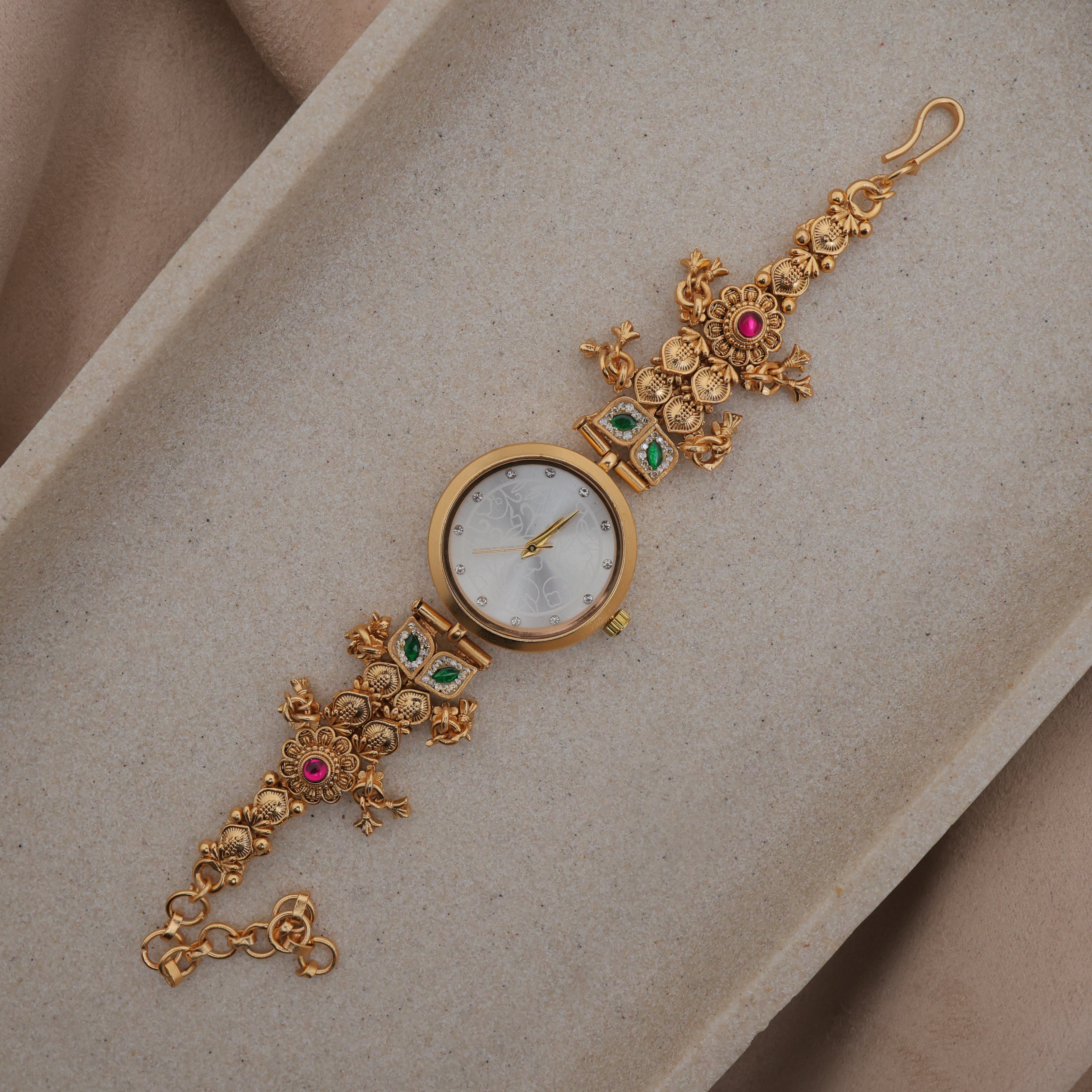 Gold Tone Rich Heritage Double Leaf Kemp Kundan Bracelet Watch