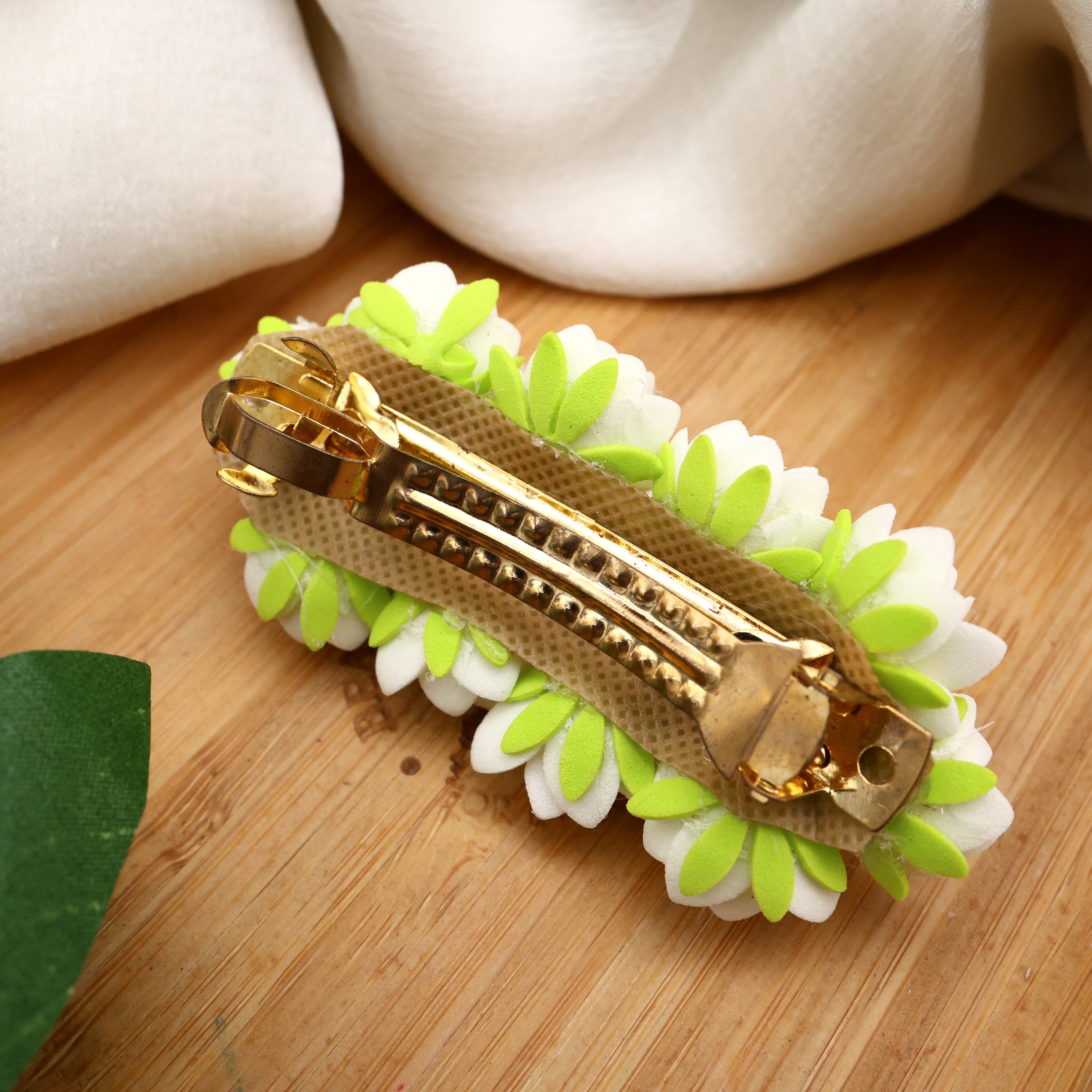 Handmade Realistic Waterproof Foam Bloomed Jasmine 3 Line French Barrette Hair Clip For Women