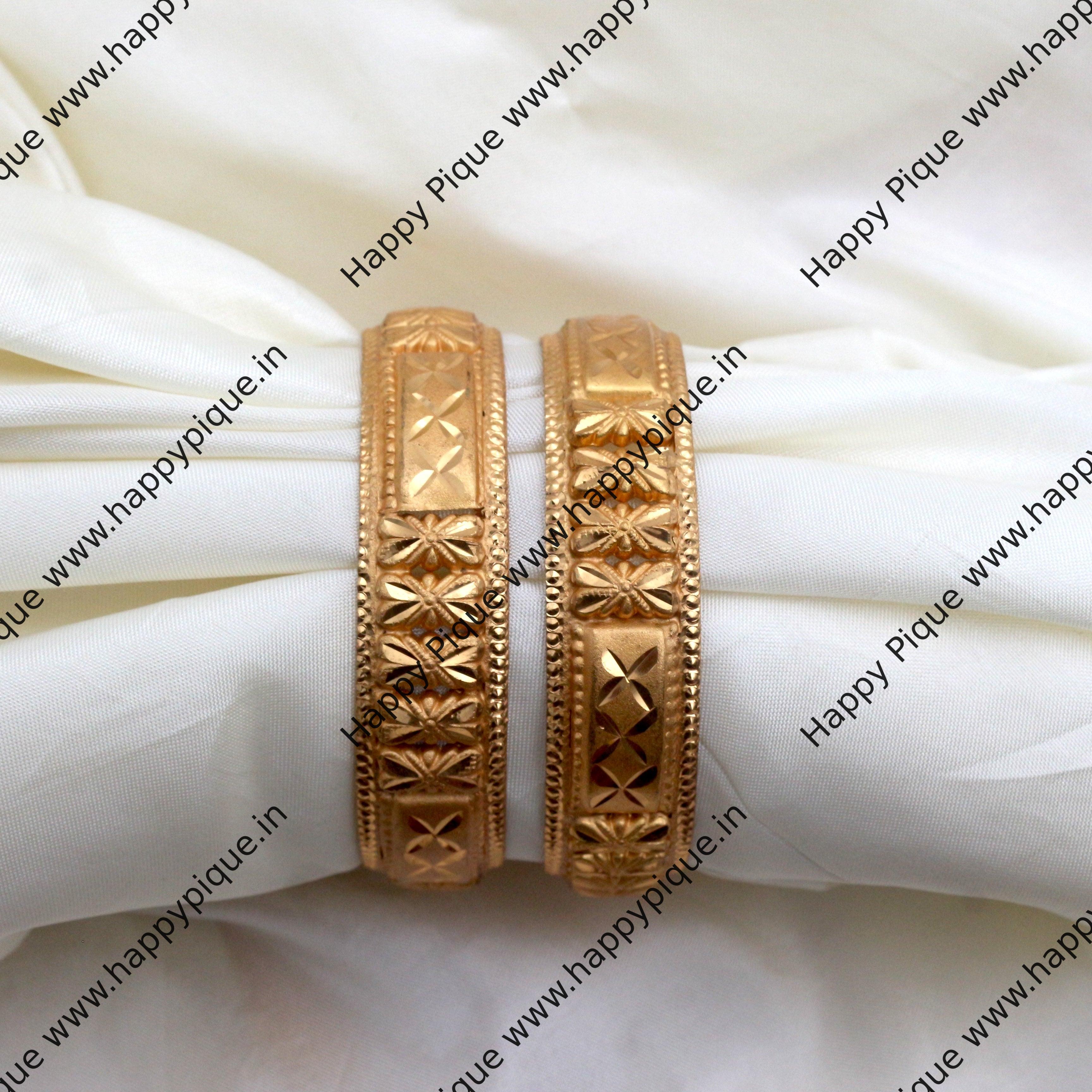 Gold thick on sale bangles designs