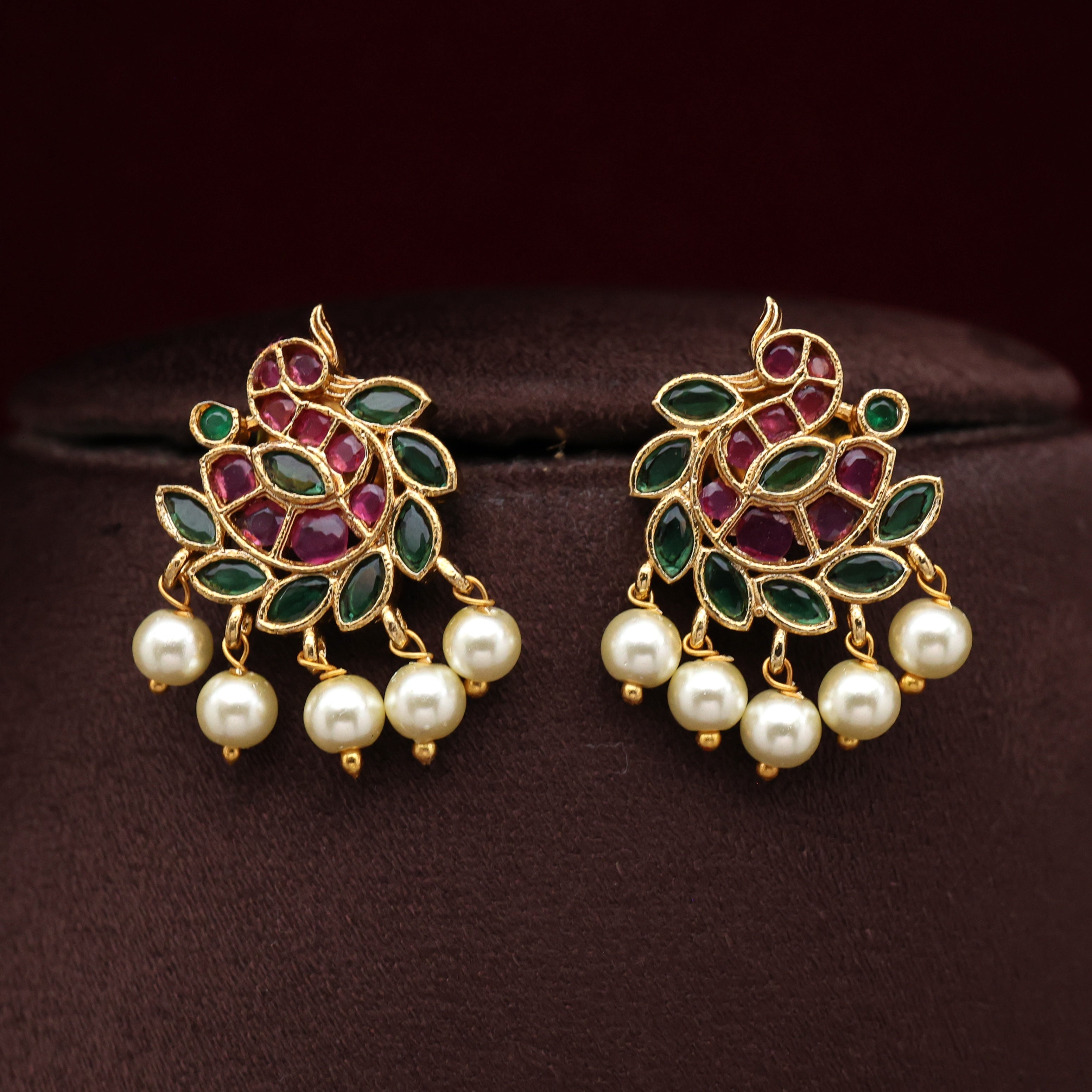 Lightweight Annam Pendant Necklace Set