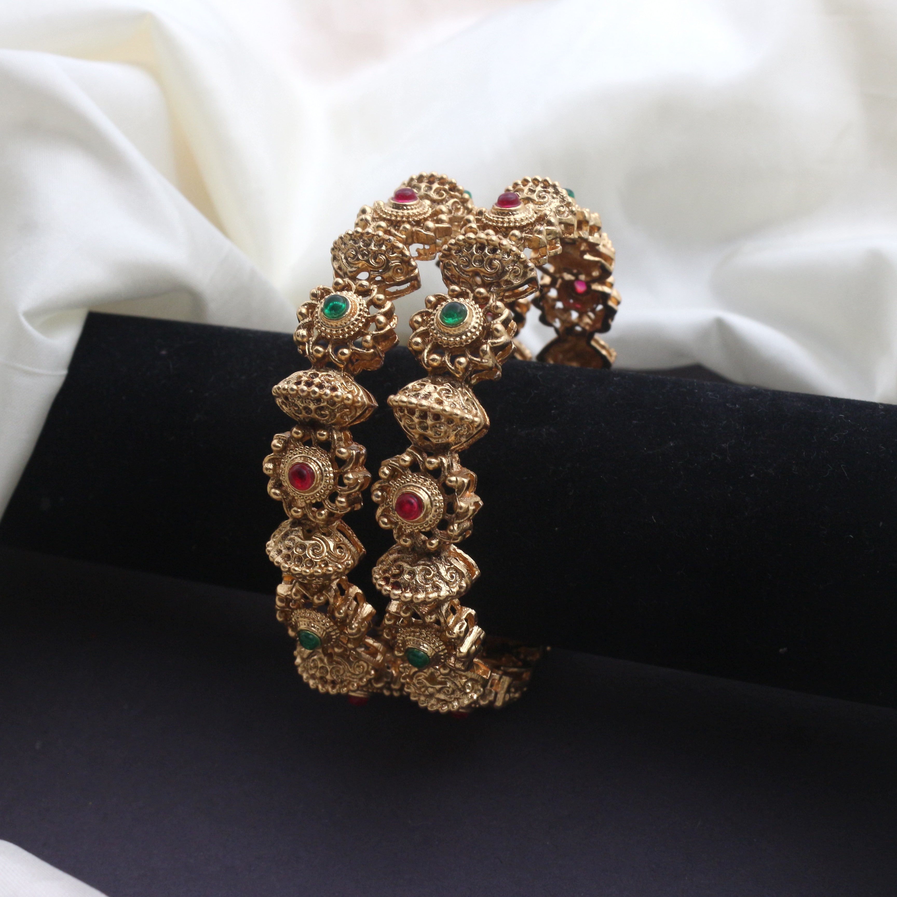 Premium Rajwadi Polish Sunflower Kemp Bridal Bangles