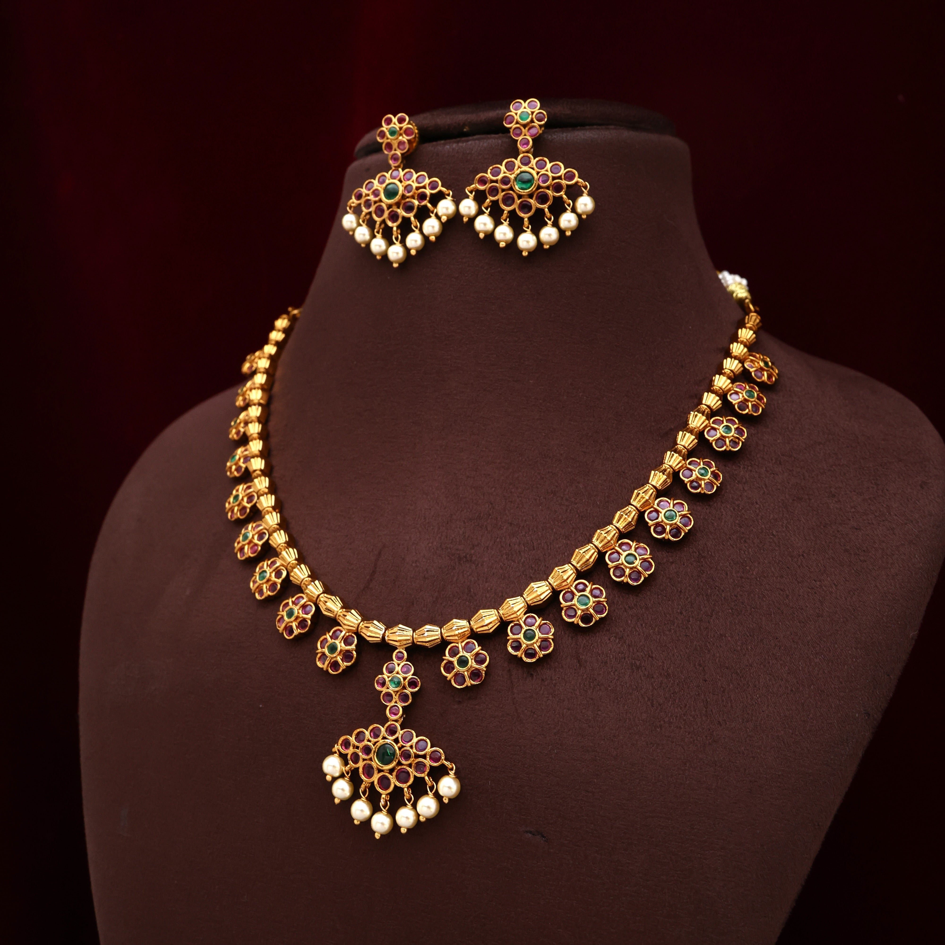 Vintage Attigai Style Classic 7 Petals Flower Necklace Set