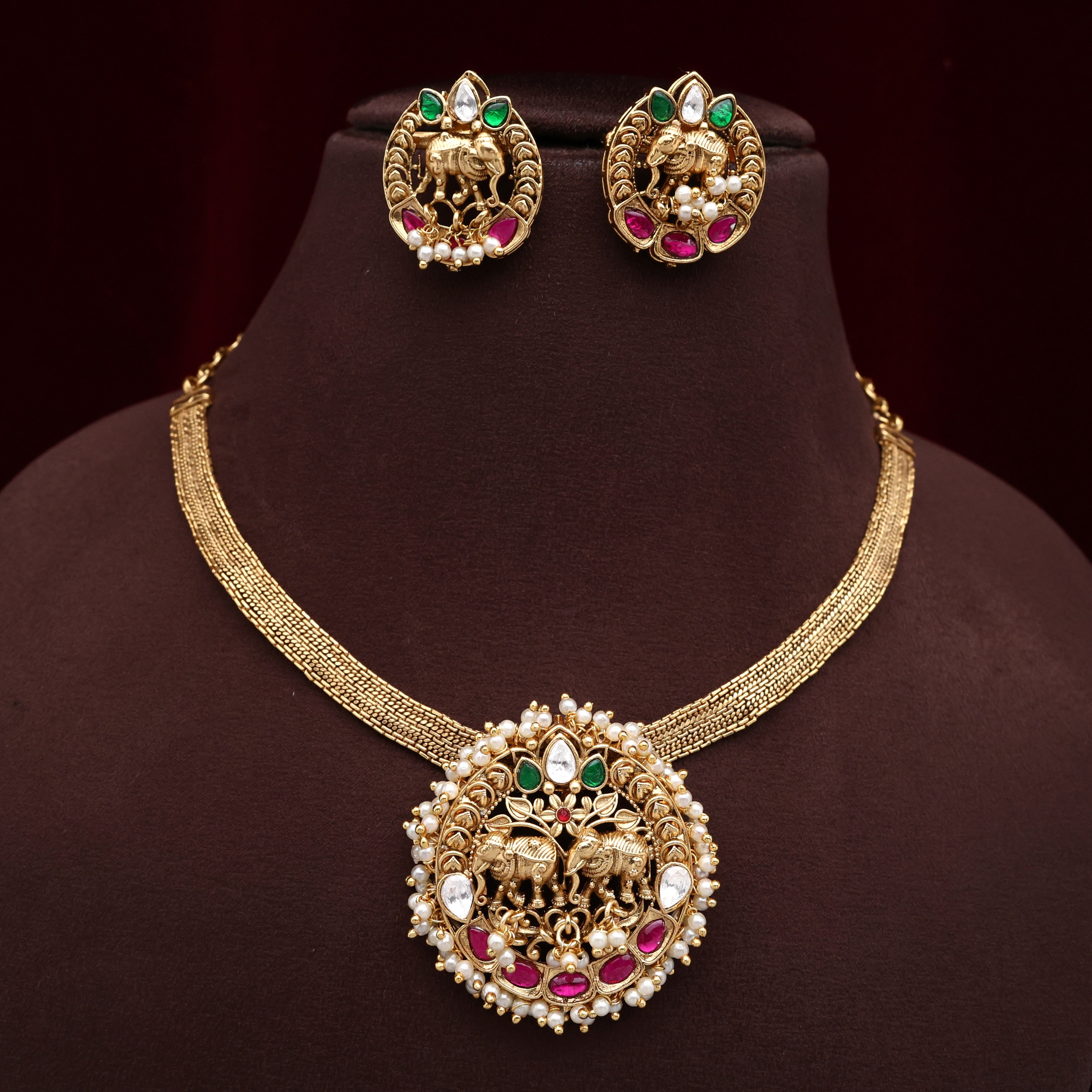 Royal Elephants Moissanite Kundan Chakra Pendant Necklace Set