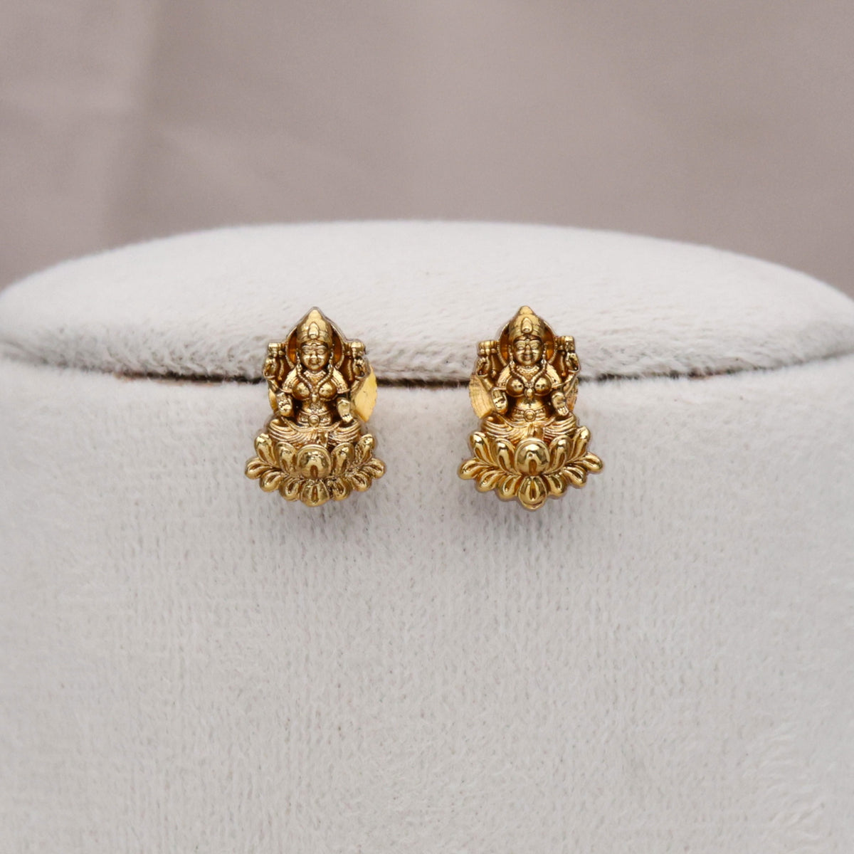 Real Gold Look Black Beads Lakshmi Pendant Coin Necklace Set