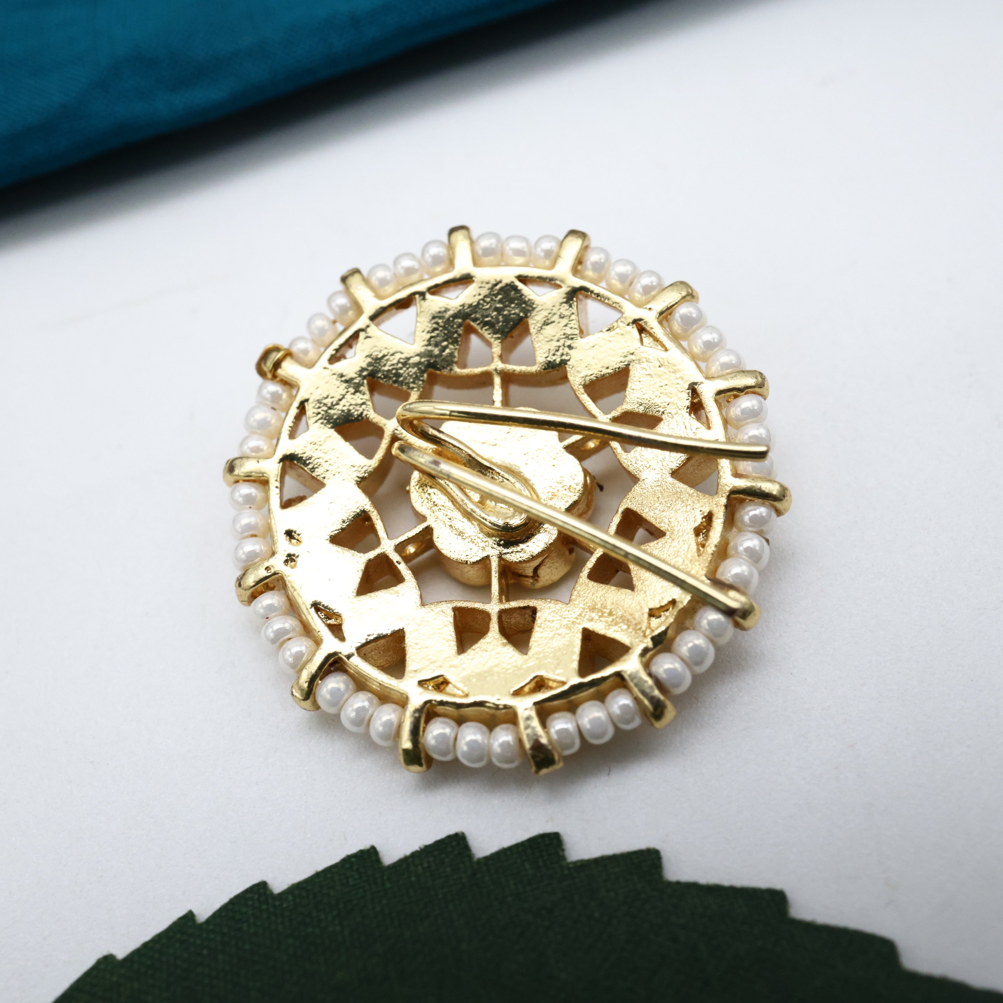 Pachi Kundan Flower Chakra Bridal Hair Choti Pin