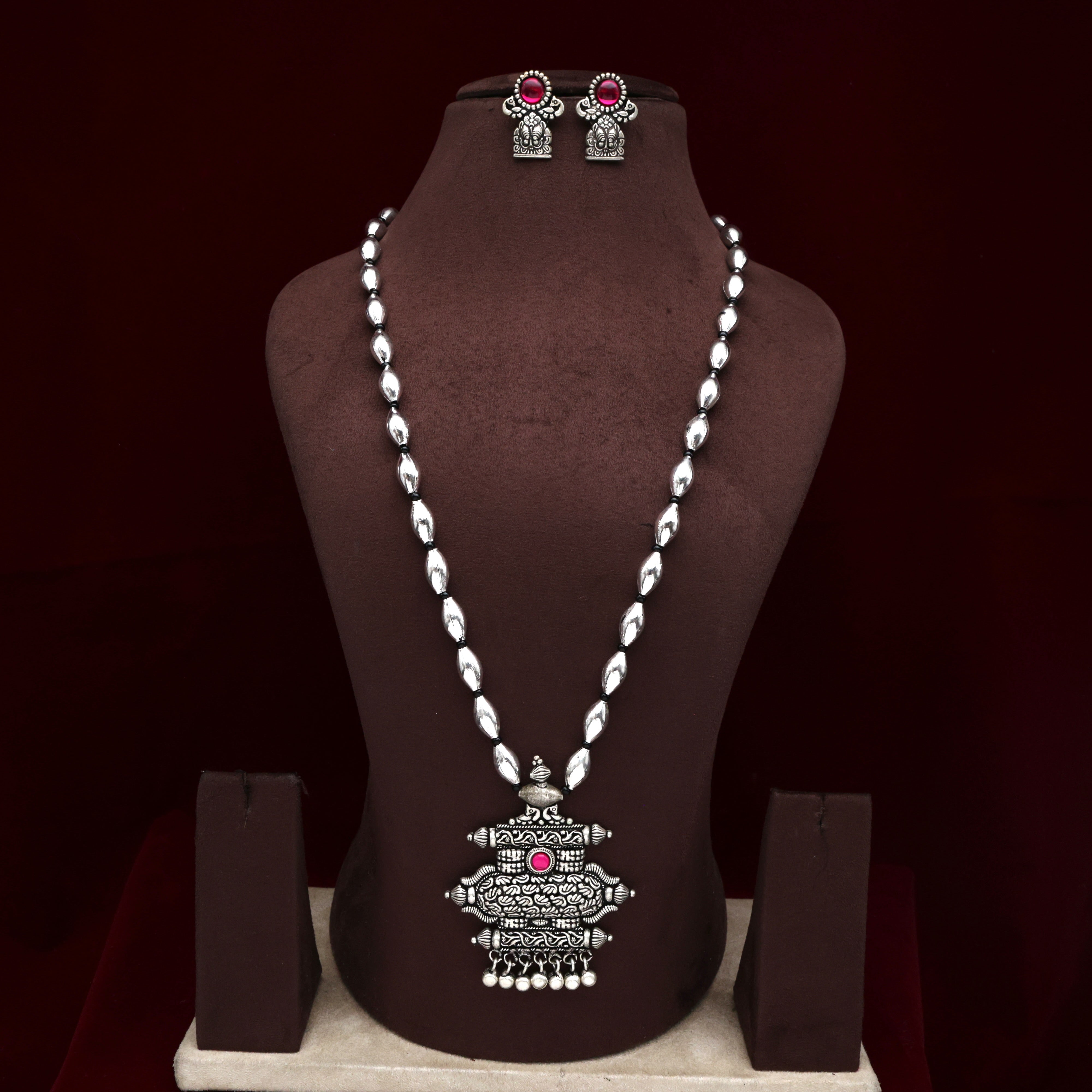 Silver Look Alike Kolhapuri Kalash Pendant Bor Mala Set