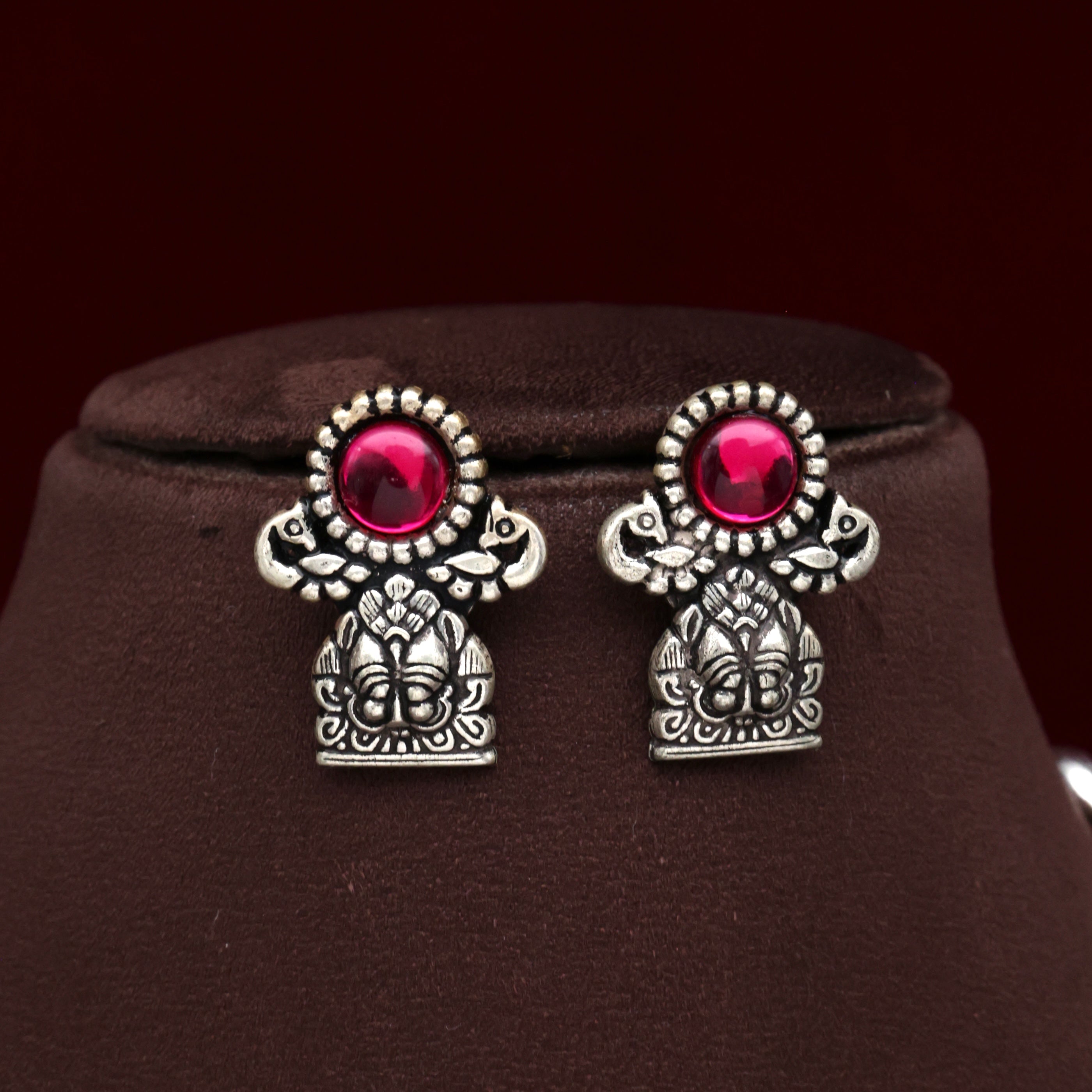 Silver Look Alike Kolhapuri Kalash Pendant Bor Mala Set