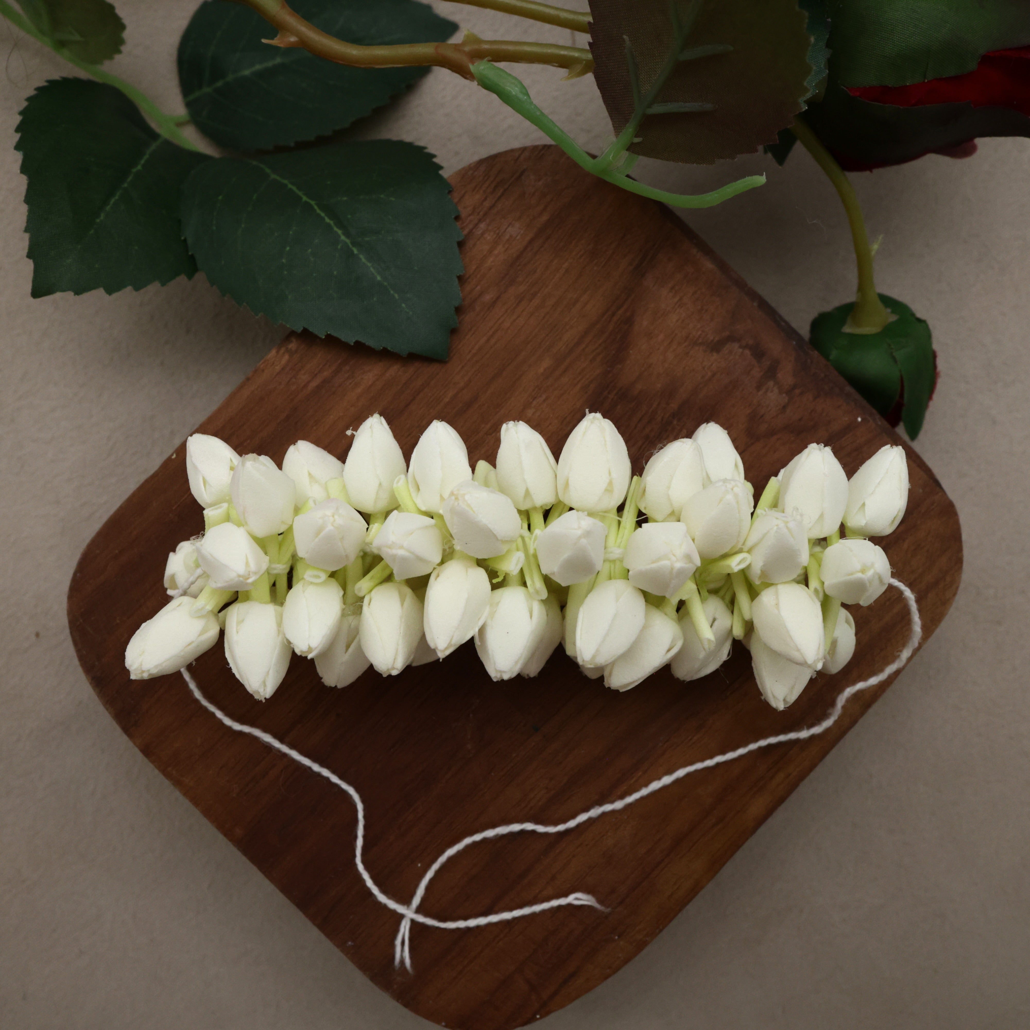 HANDMADE FOAM REUSABLE BIG BUDS JASMINE/MALLI POO 4 INCHES STRING