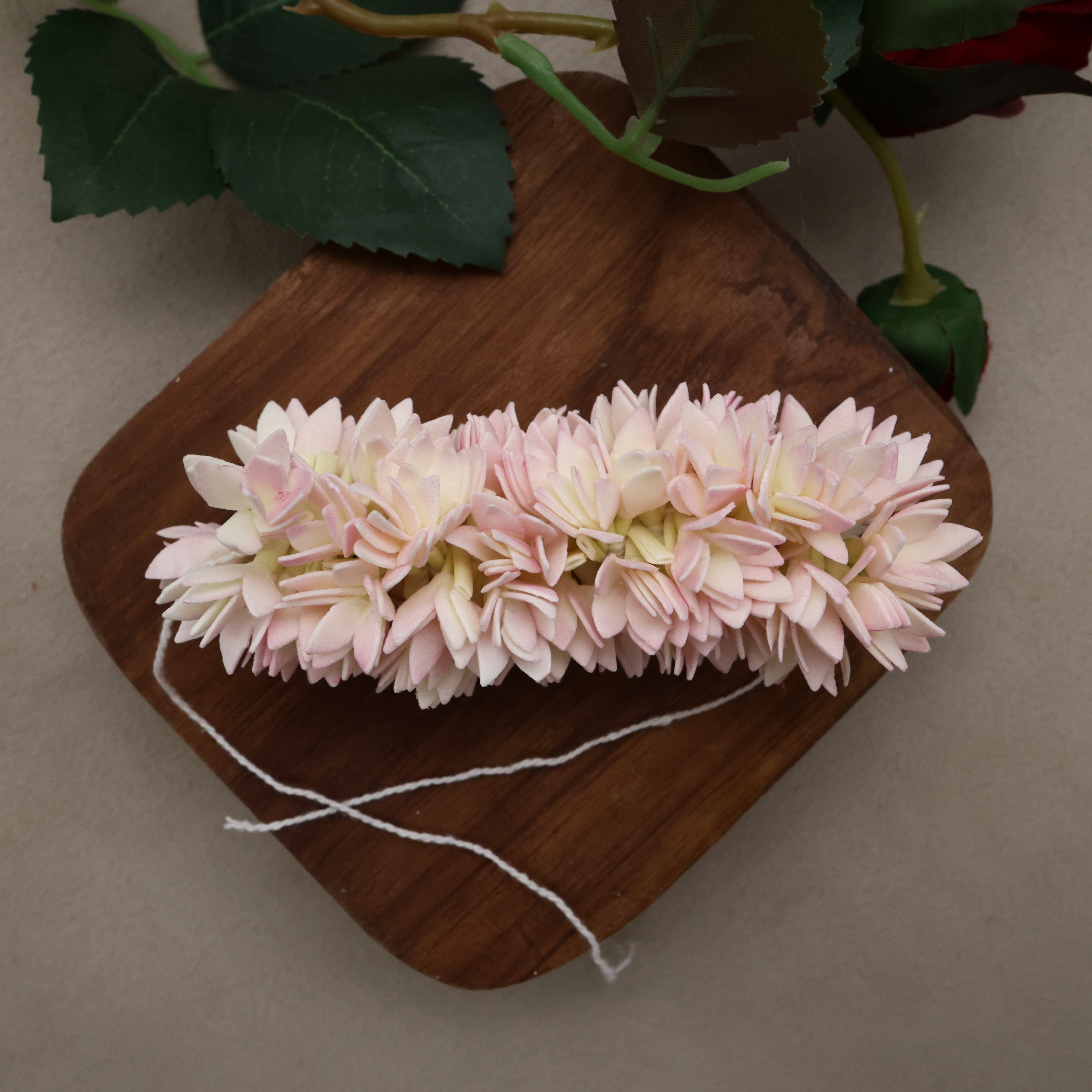 HANDMADE FOAM REUSABLE JATHI POO 4 INCHES STRING