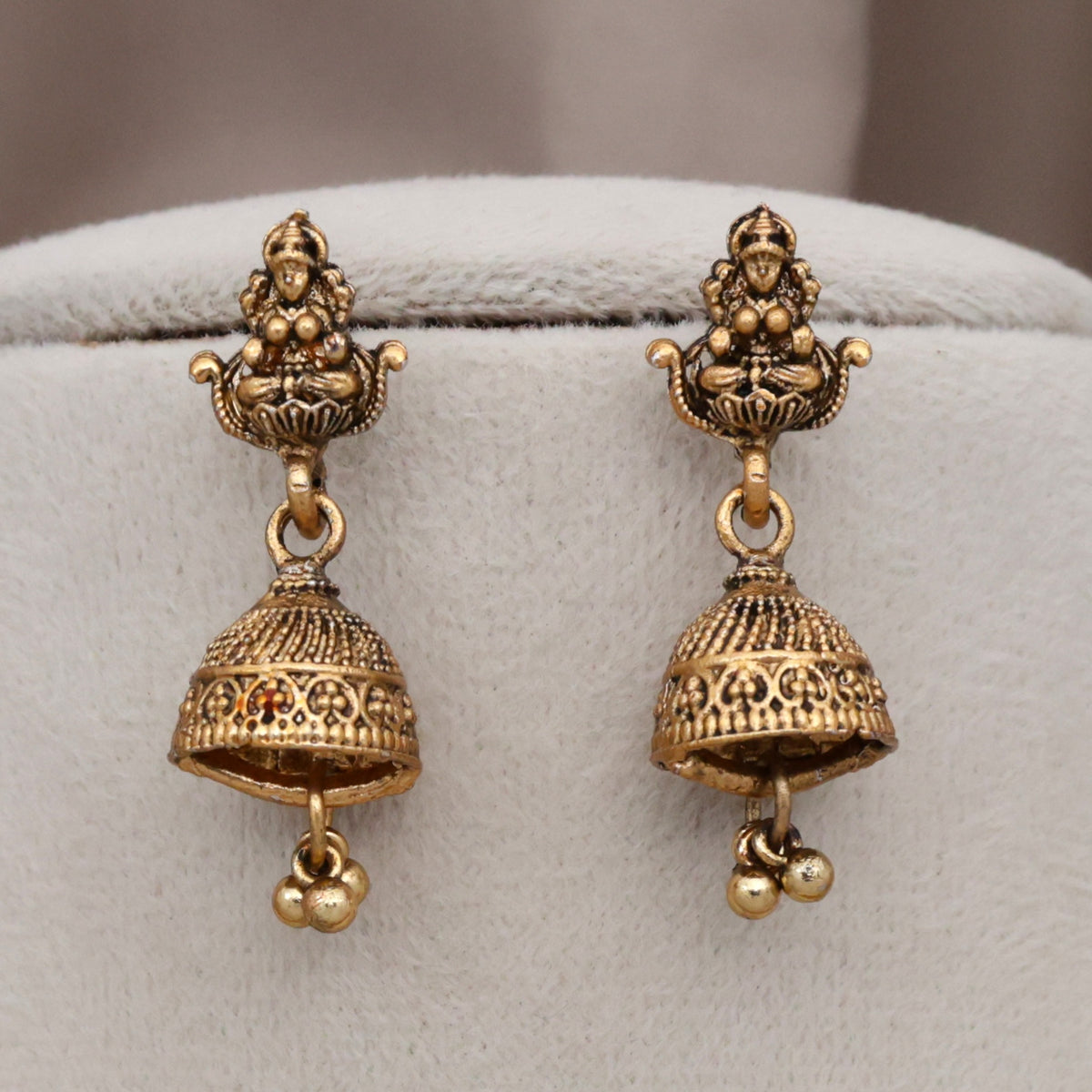 Antique Matte Lakshmi Kemp Budget Necklace Set