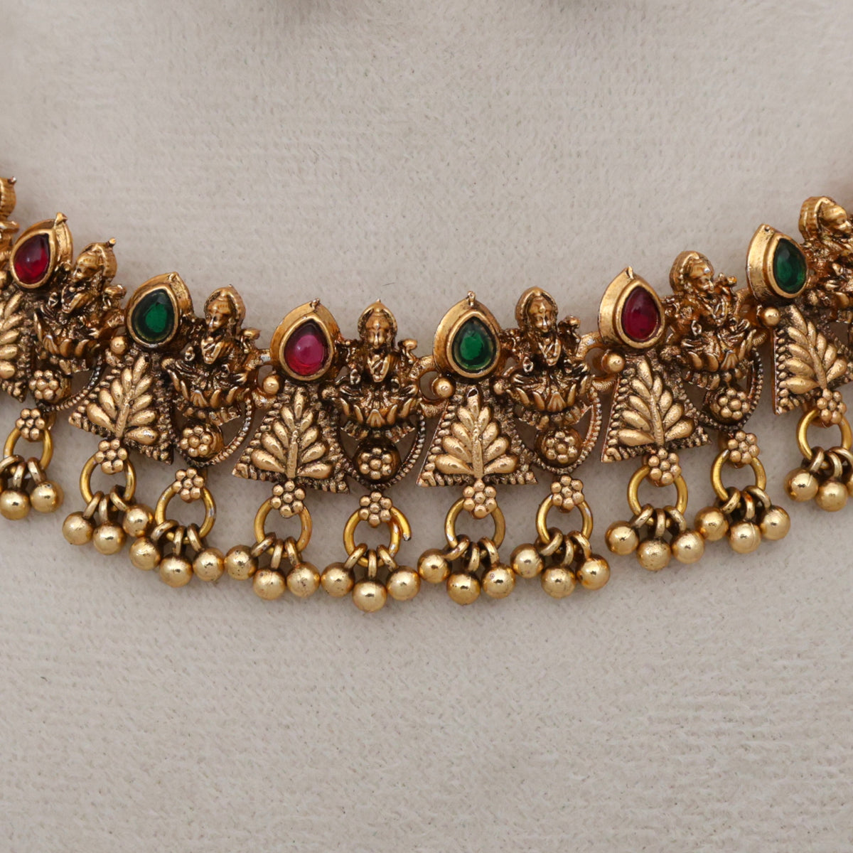 Antique Matte Lakshmi Kemp Budget Necklace Set