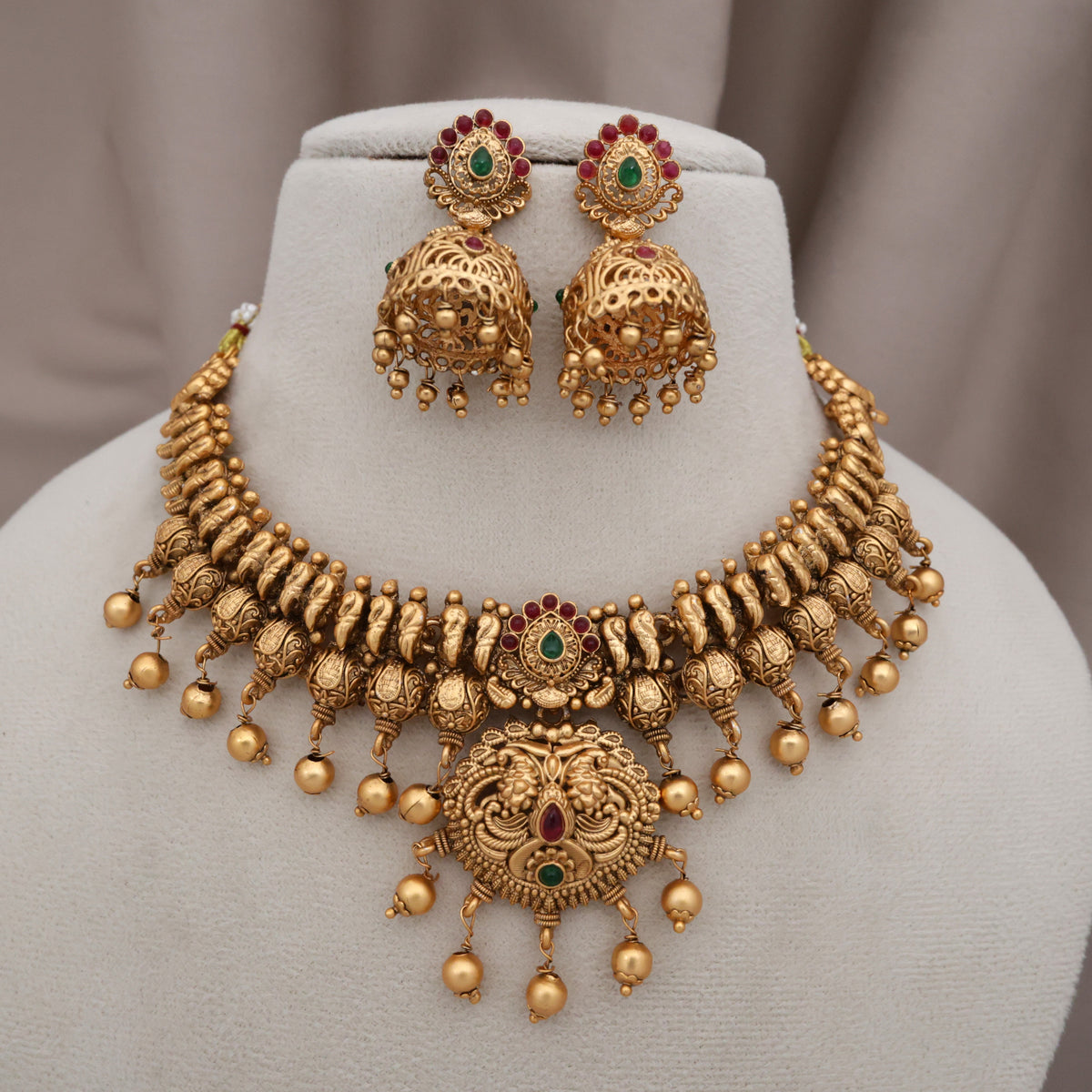 Gold Look Antique Matte Tilak Flower Budget Bridal Necklace Set
