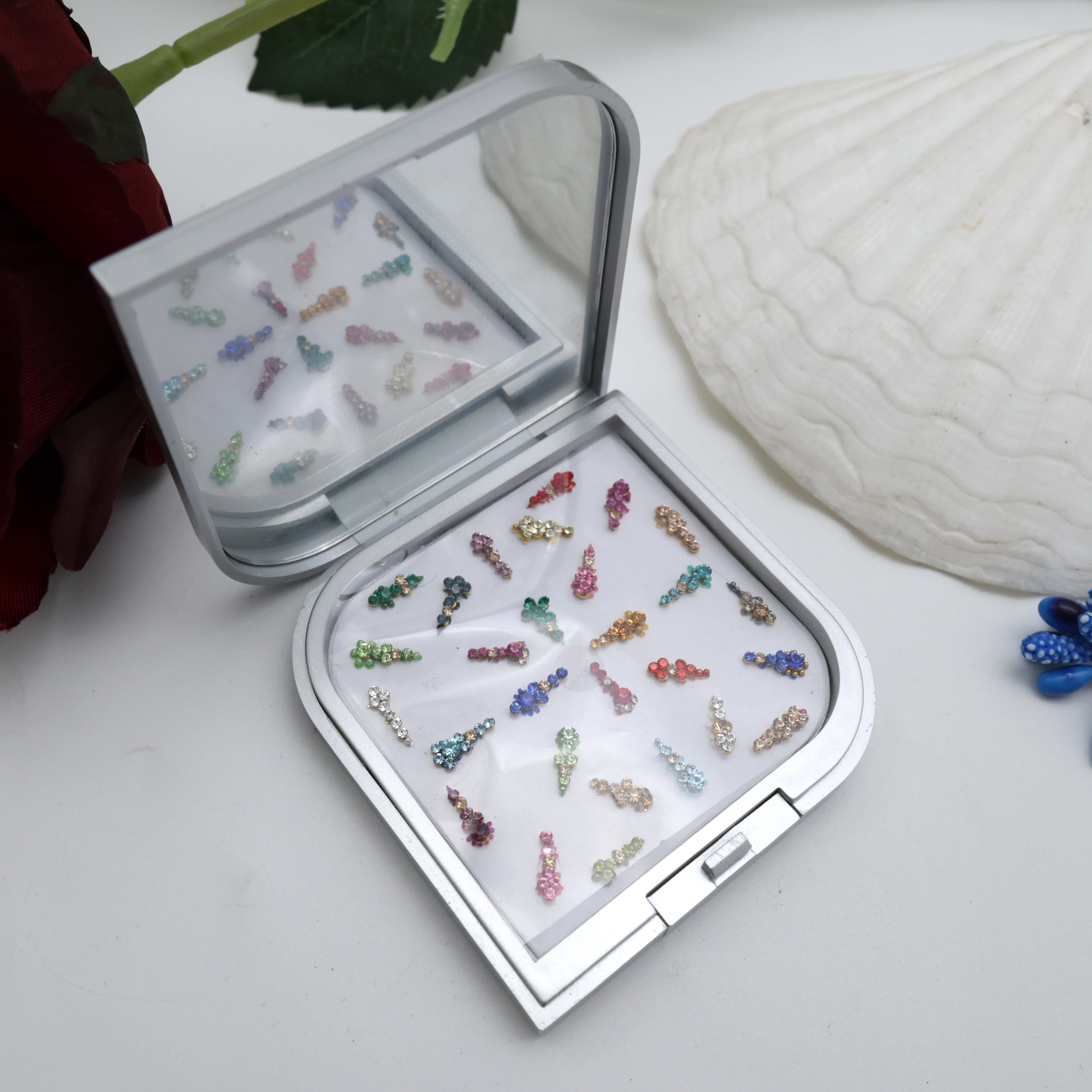 PREMIUM STONE WORK FANCY TILAK FLOWER BINDI BOX WITH MIRROR
