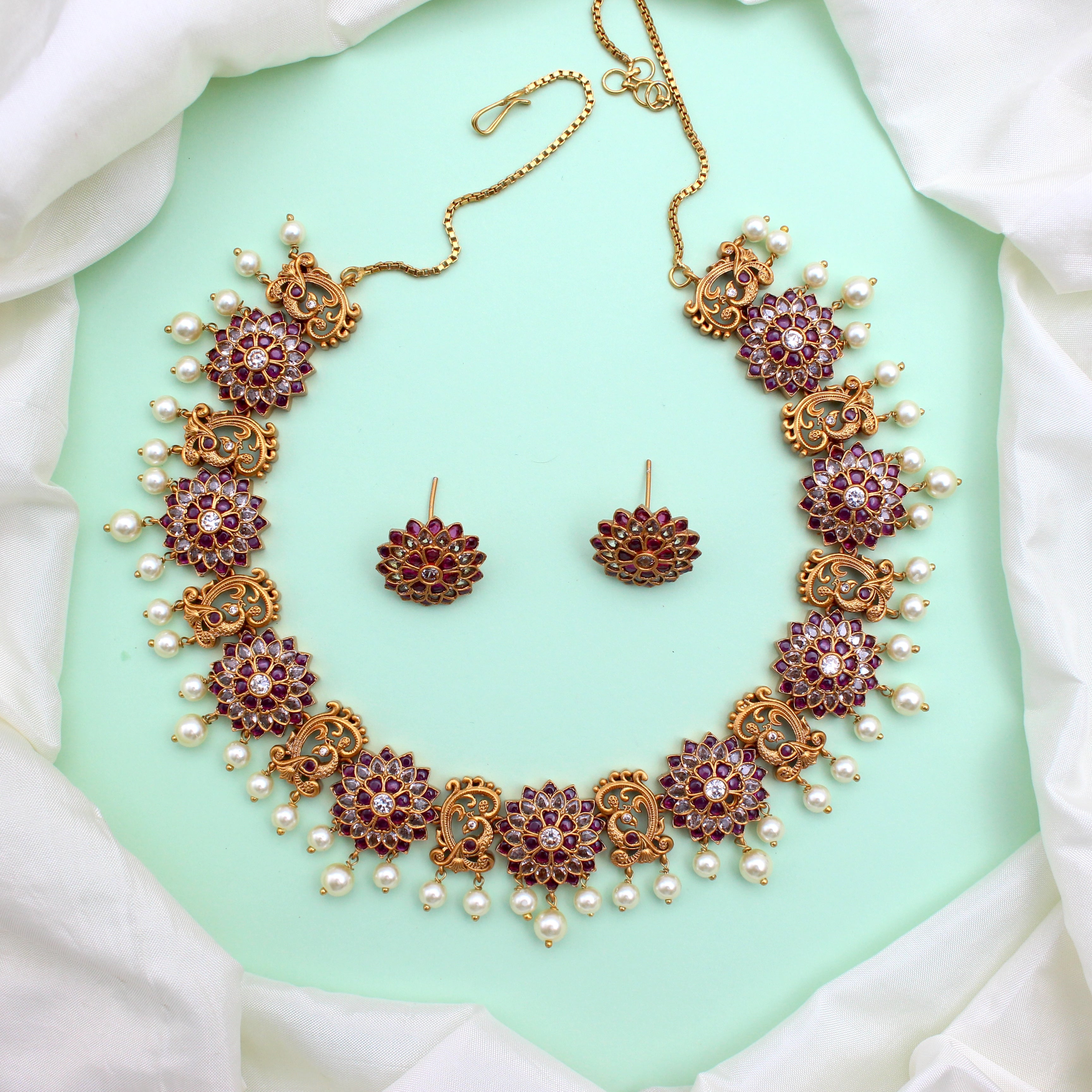 Traditional Peacock Real Kemp Flower Necklace Set