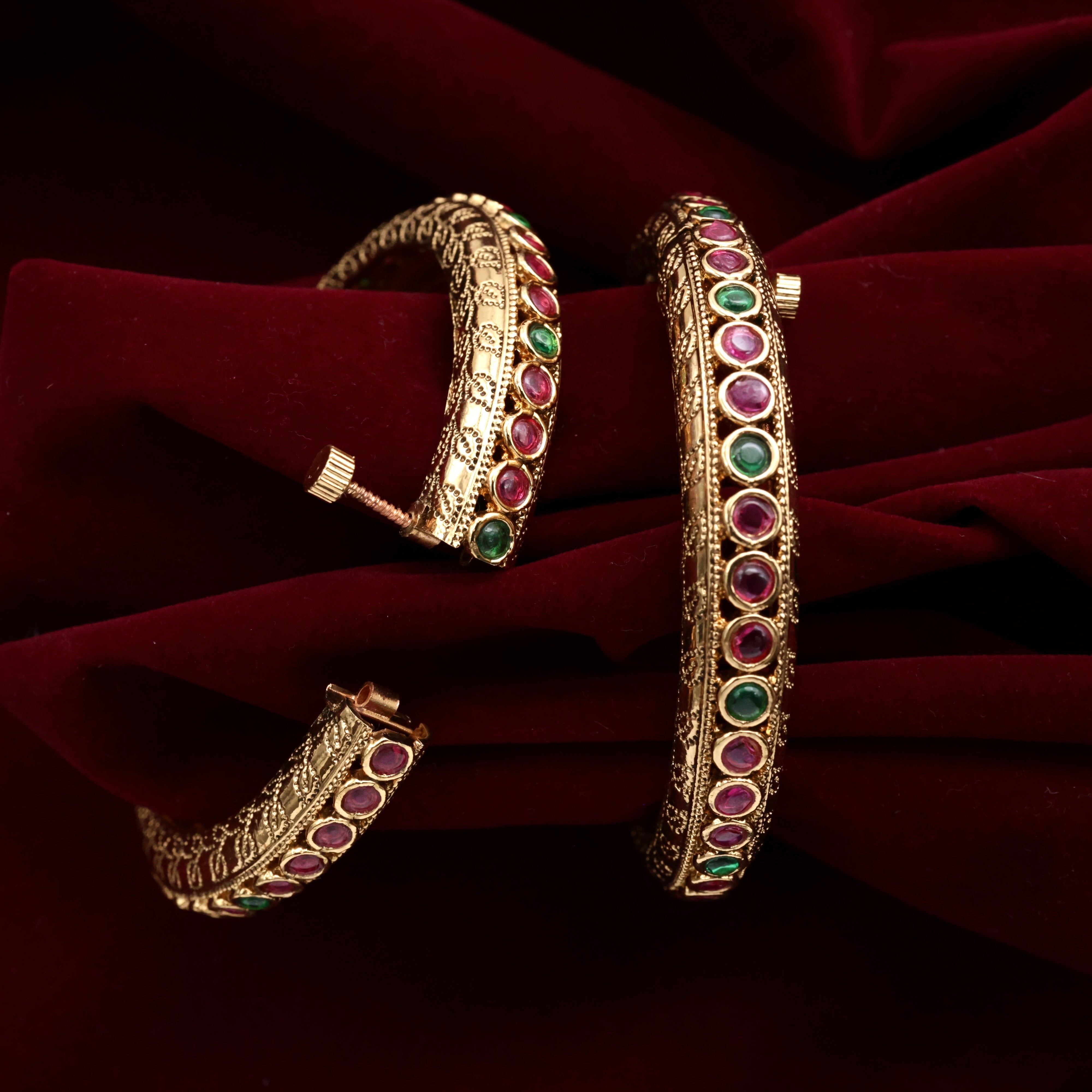 Antique Kemp Thick Heritage Screw Open Kada Bangles