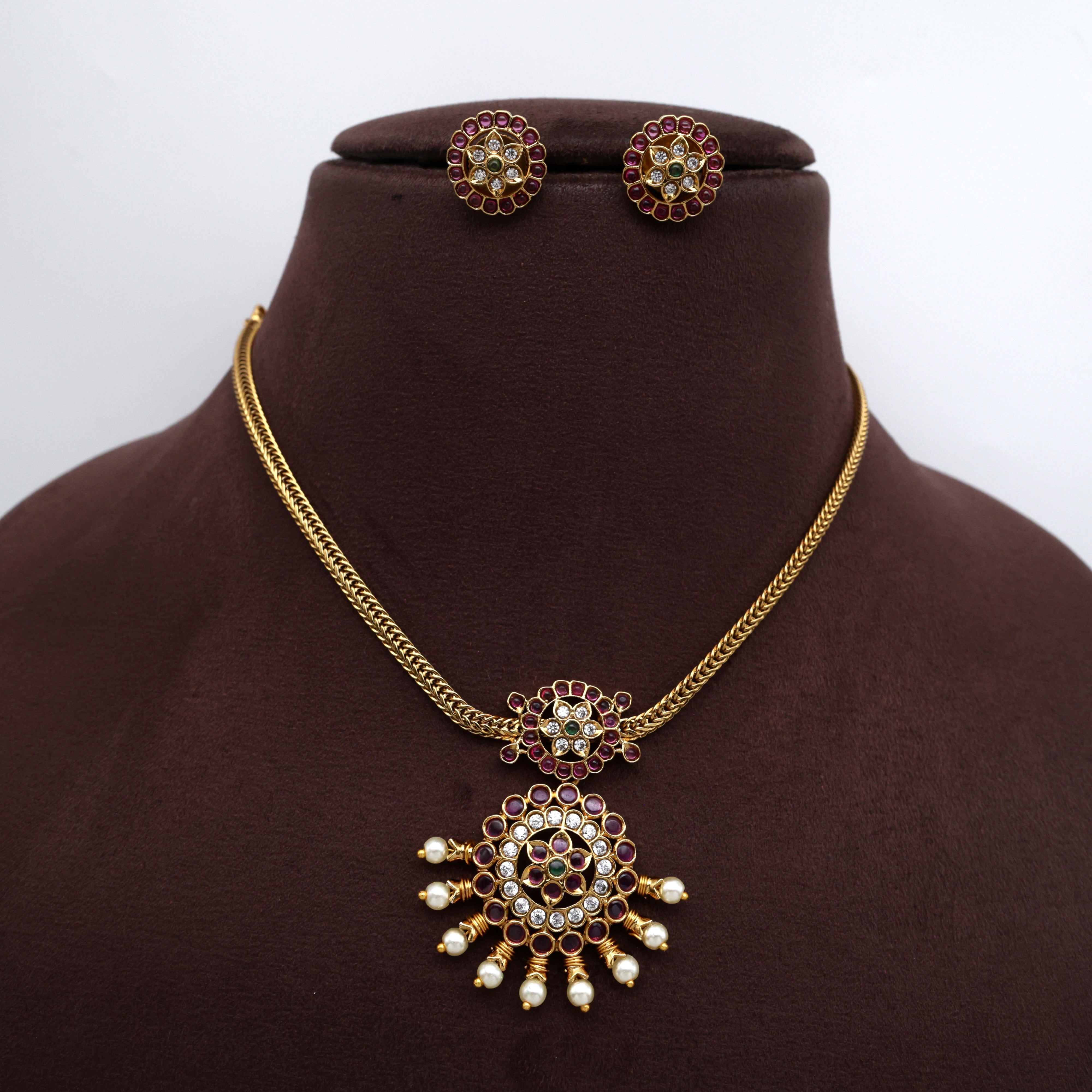 Antique Premium Quality Kemp Flower Necklace Set