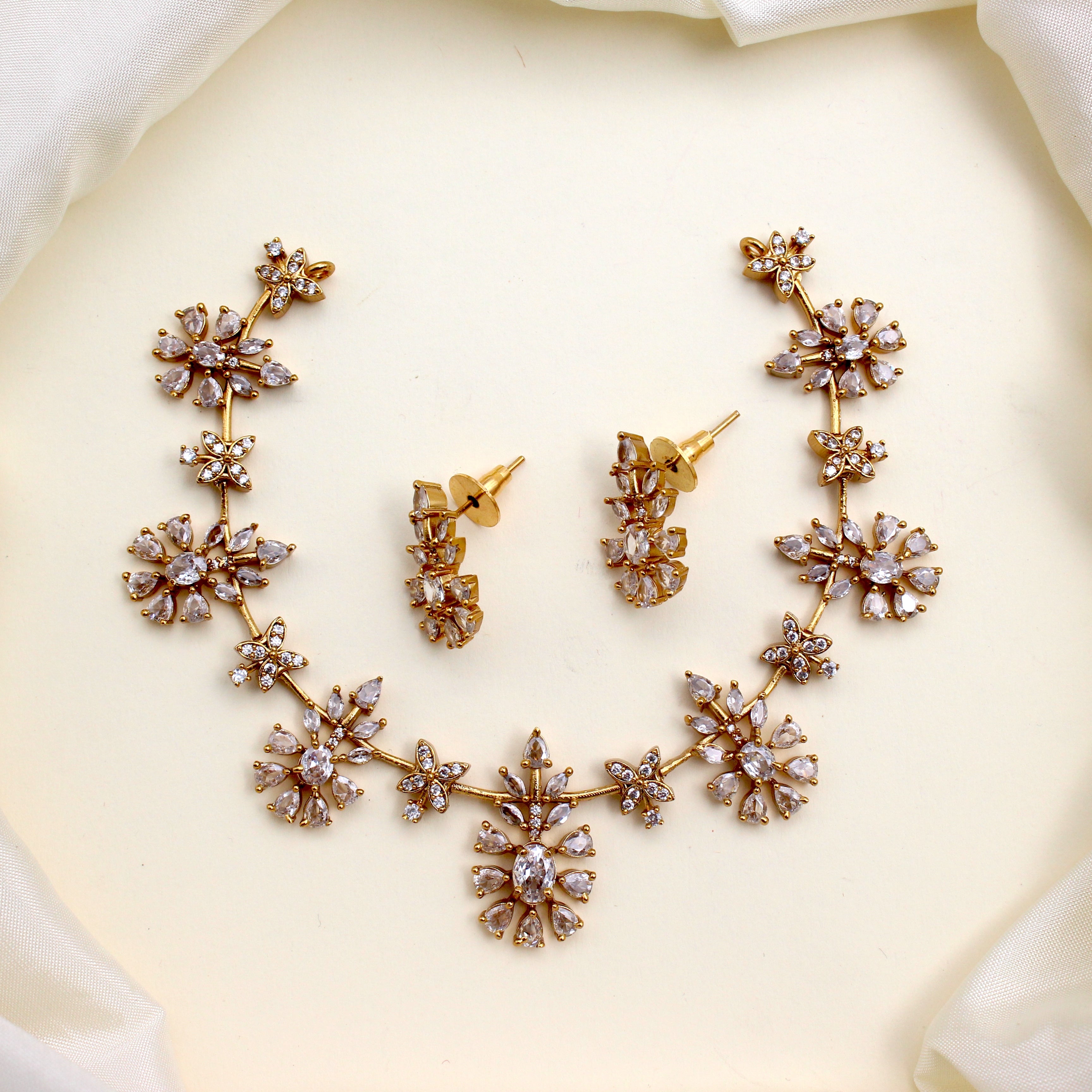 Antique Matte AD Flower Bridal Necklace Set