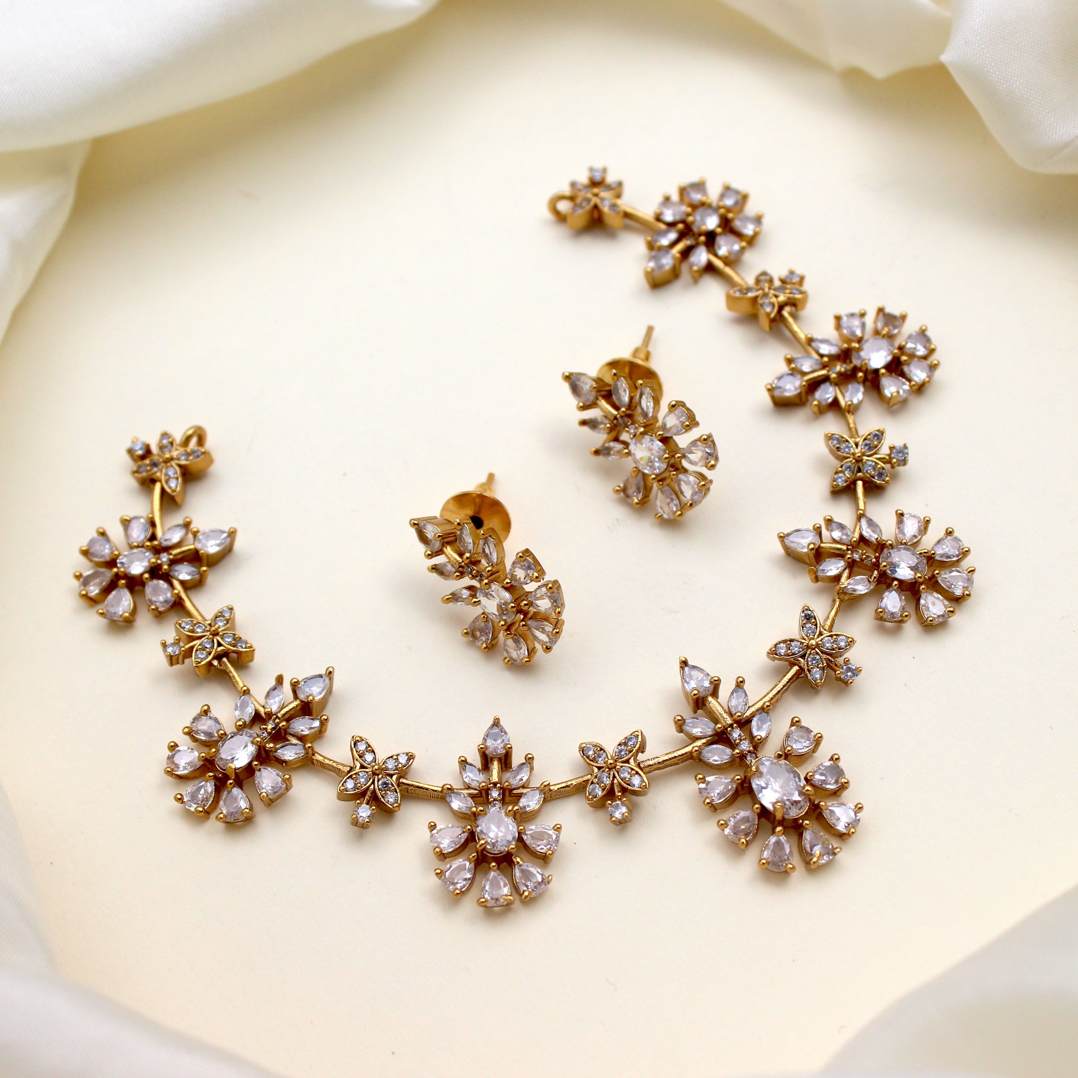 Antique Matte AD Flower Bridal Necklace Set