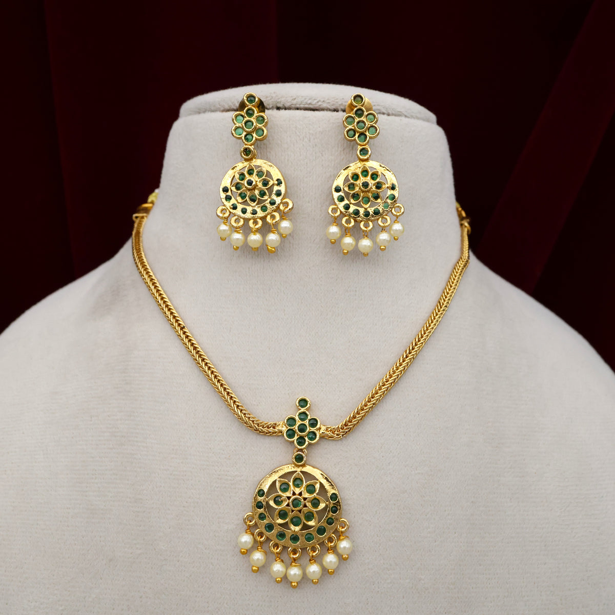 Gold Look Single Stone Pendant Attigai Necklace Set - Green