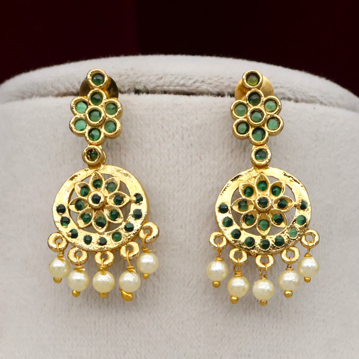 Gold Look Single Stone Pendant Attigai Necklace Set - Green