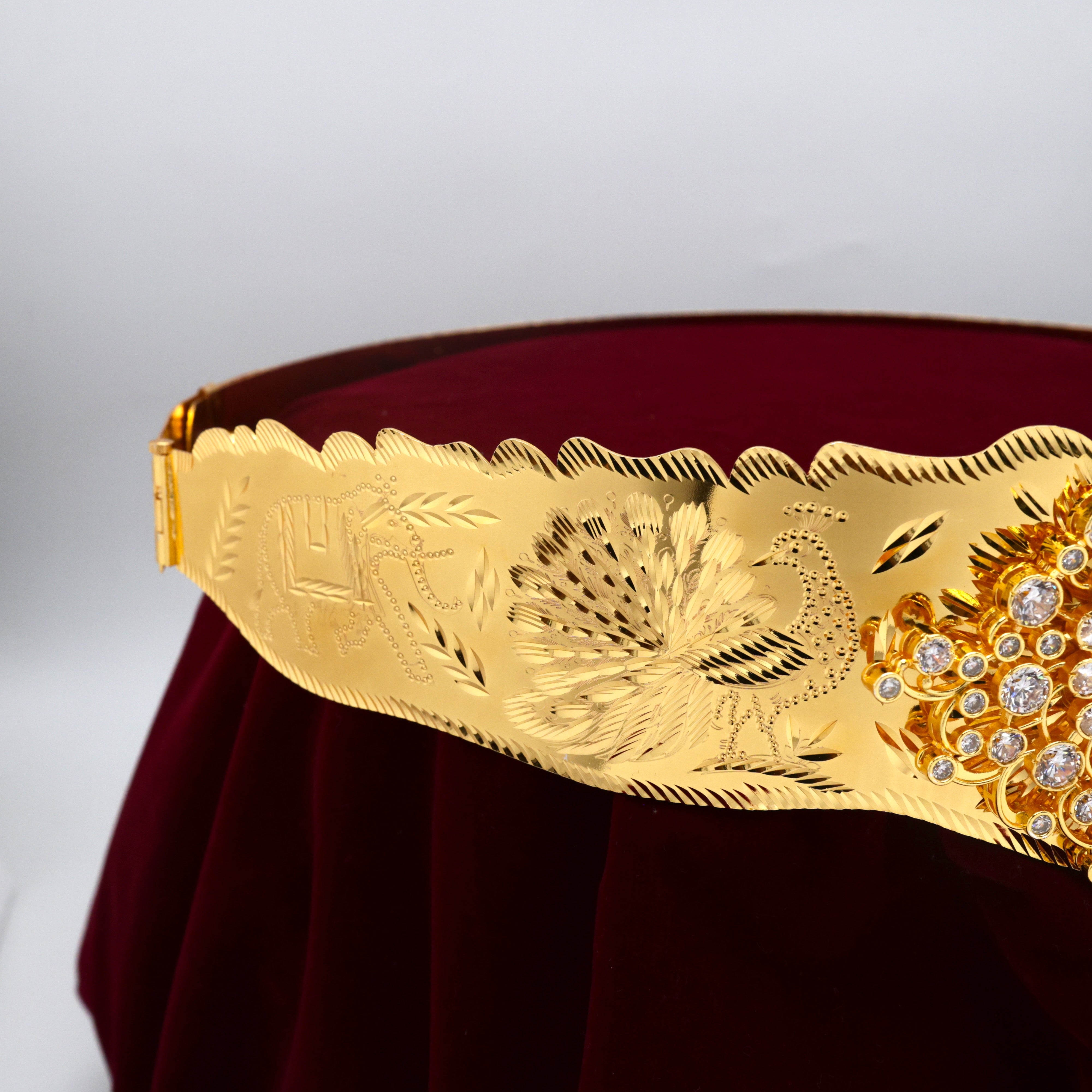 Gold Look Peacock Carved Diamond Look Pendant Adjustable Bridal Hip Belt