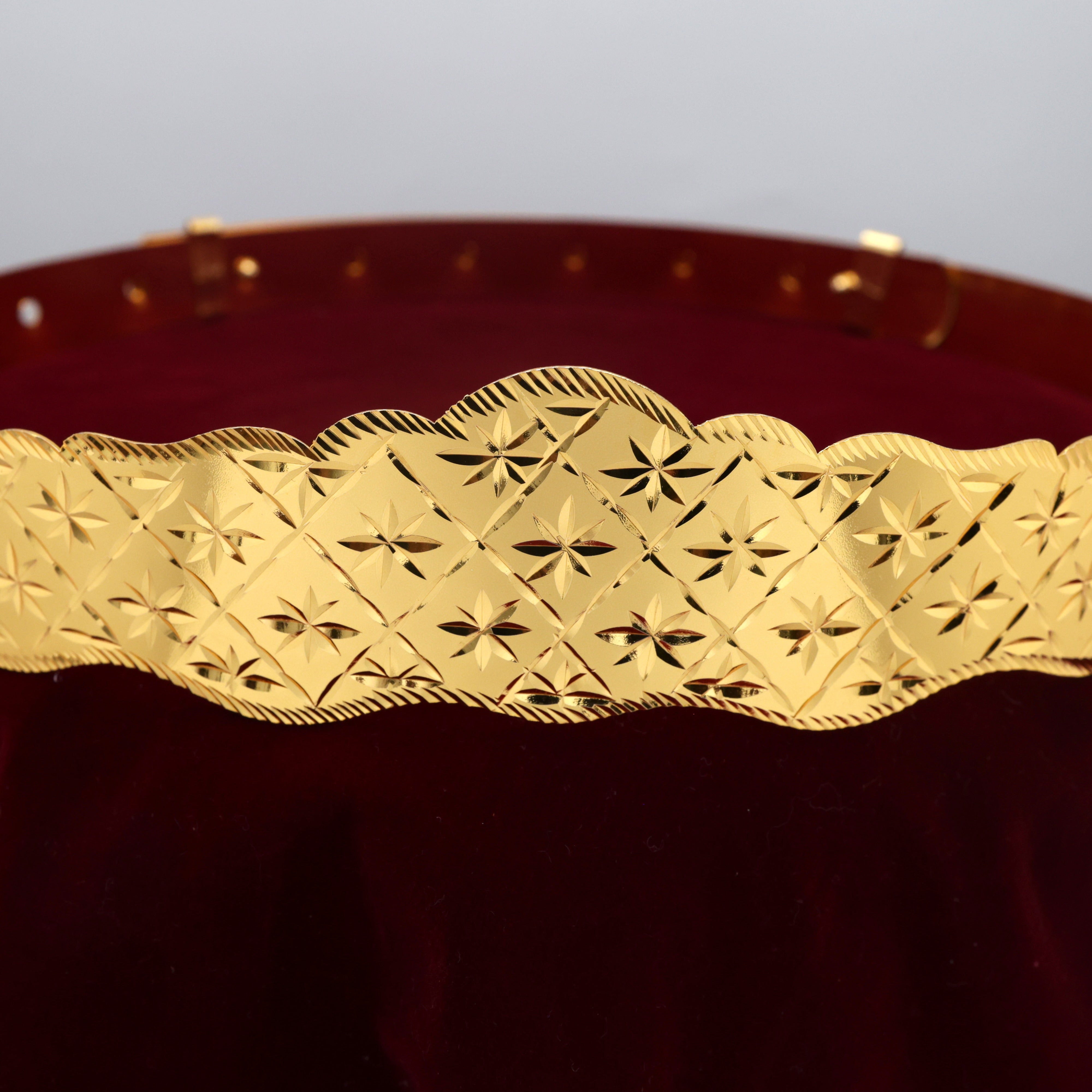 Real Gold Look Flower Cut Adjustable Bridal Hip Belt