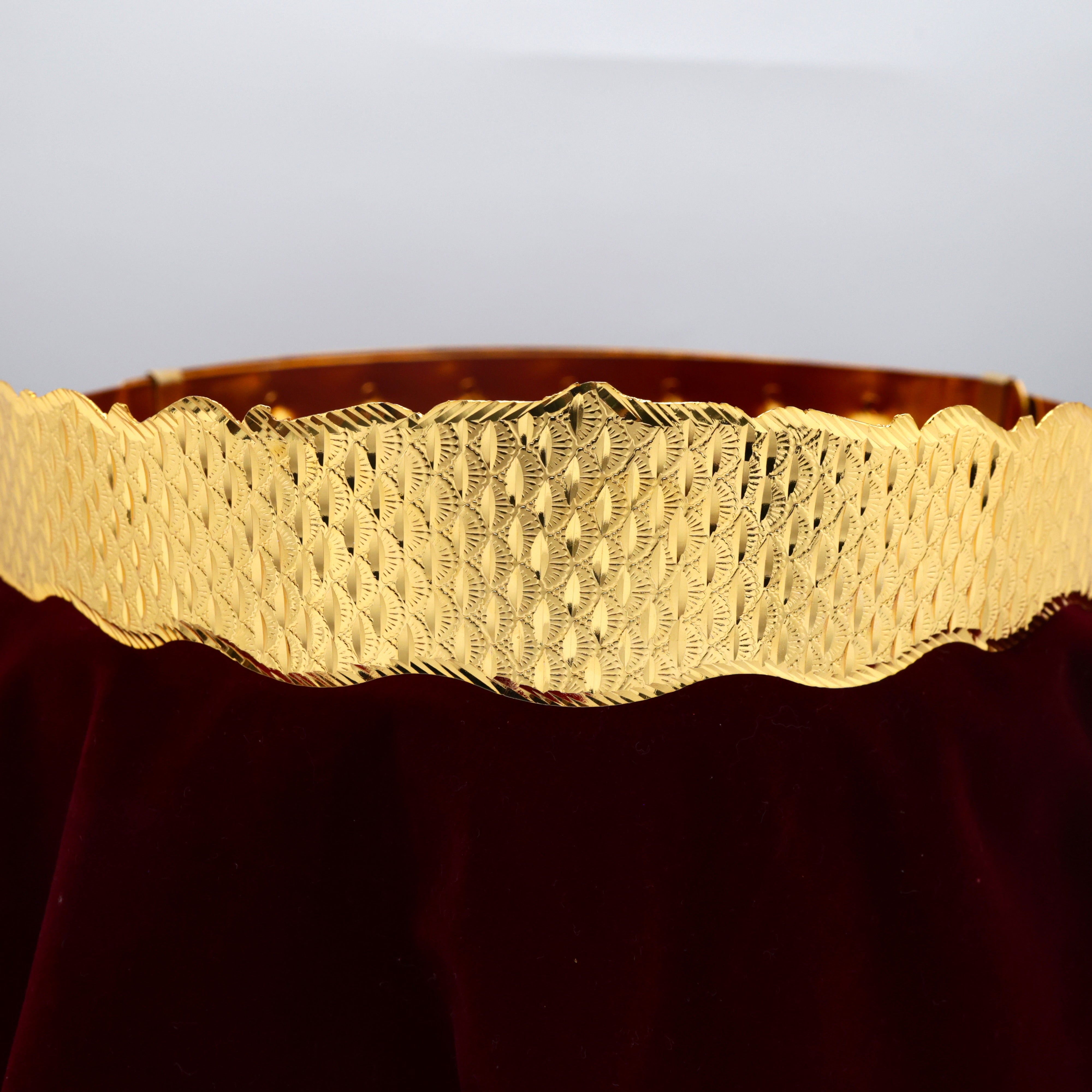 Real Gold Look Shell Cut Adjustable Bridal Hip Belt