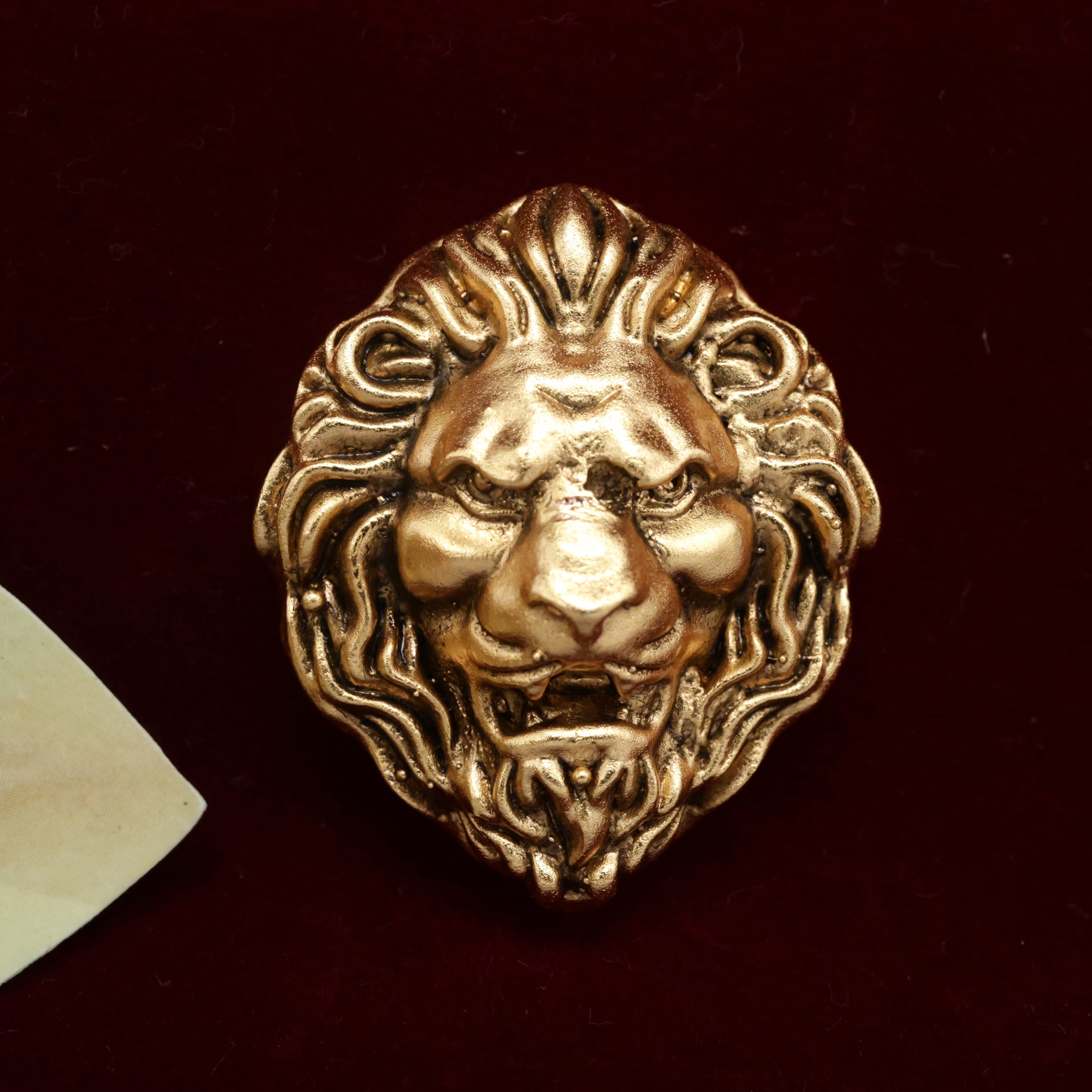 Premium Antique Designer 3D Embossed Majestic Lion Magnetic Brooch