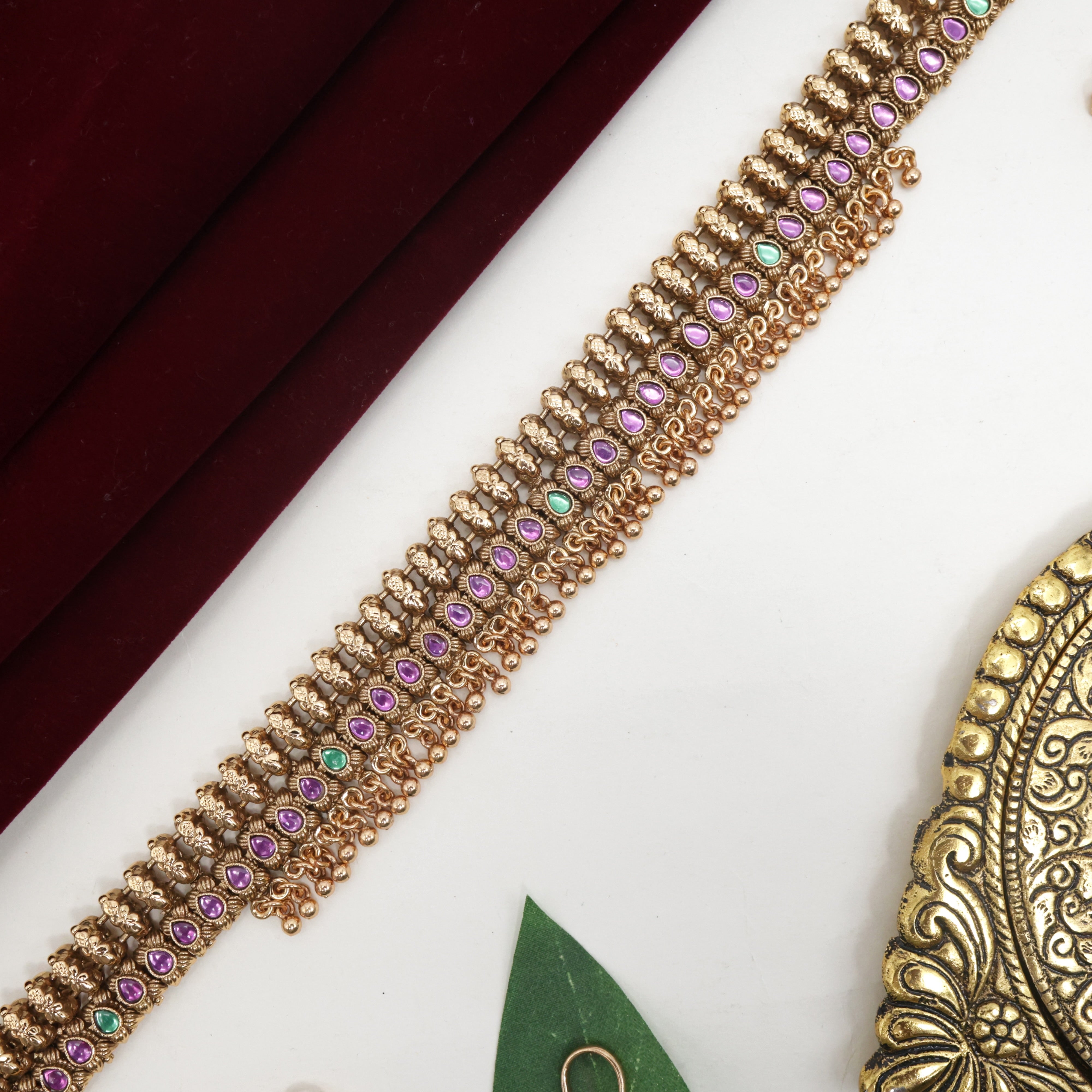 ANTIQUE GOLD FLOWER BUD KEMP BRIDAL HIP CHAIN