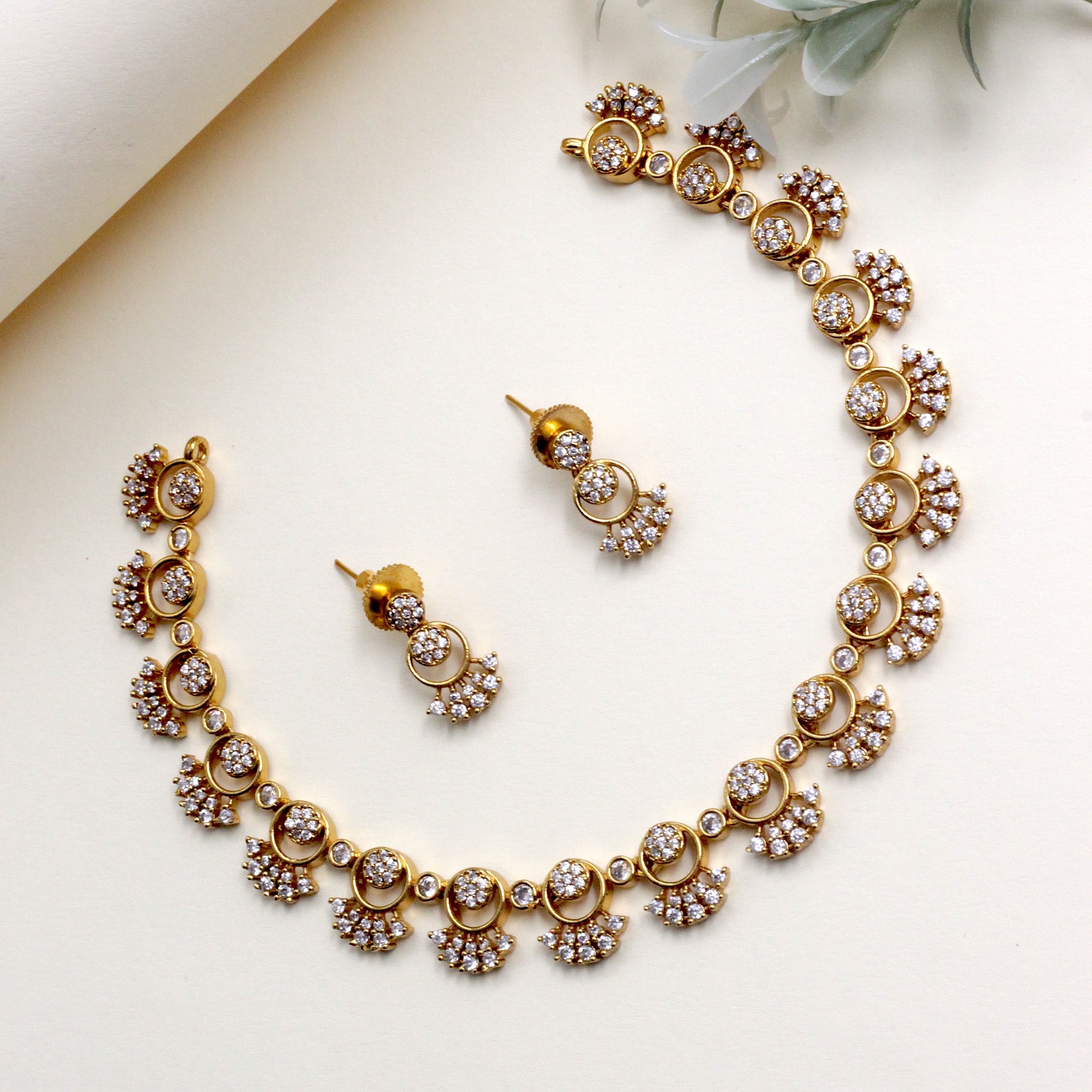 Diamond Look Besari Design Kids Friendly Necklace Set