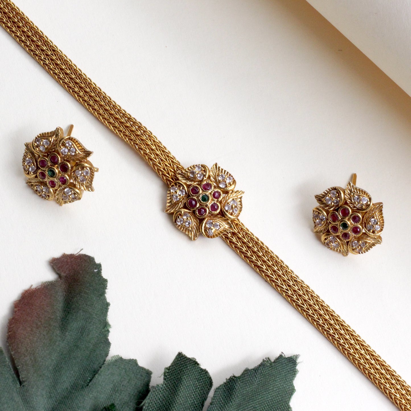 Antique Gold Cute Kids Friendly AD Flower Necklace Set